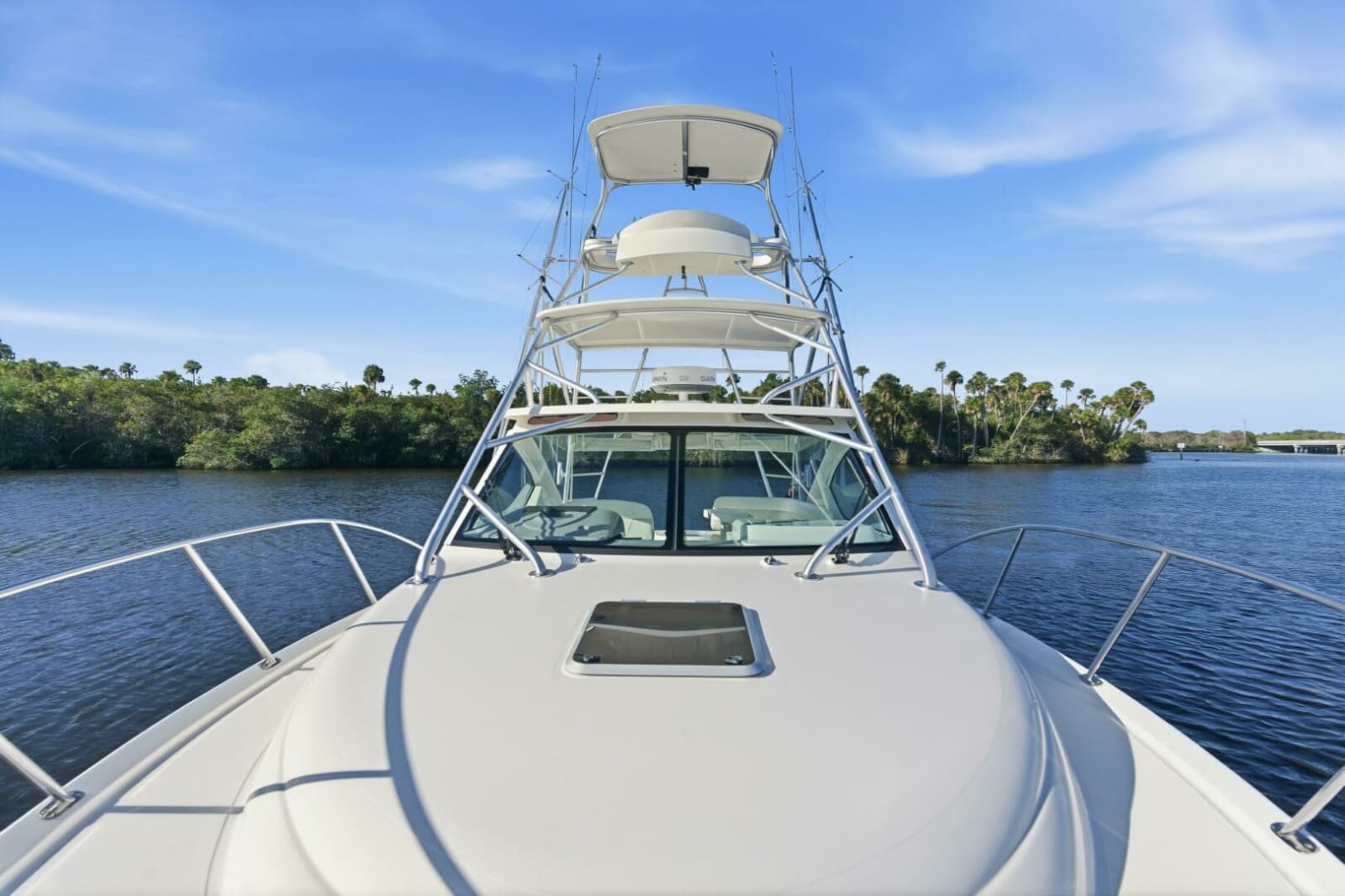 Tiara 31 Serenity- Bow