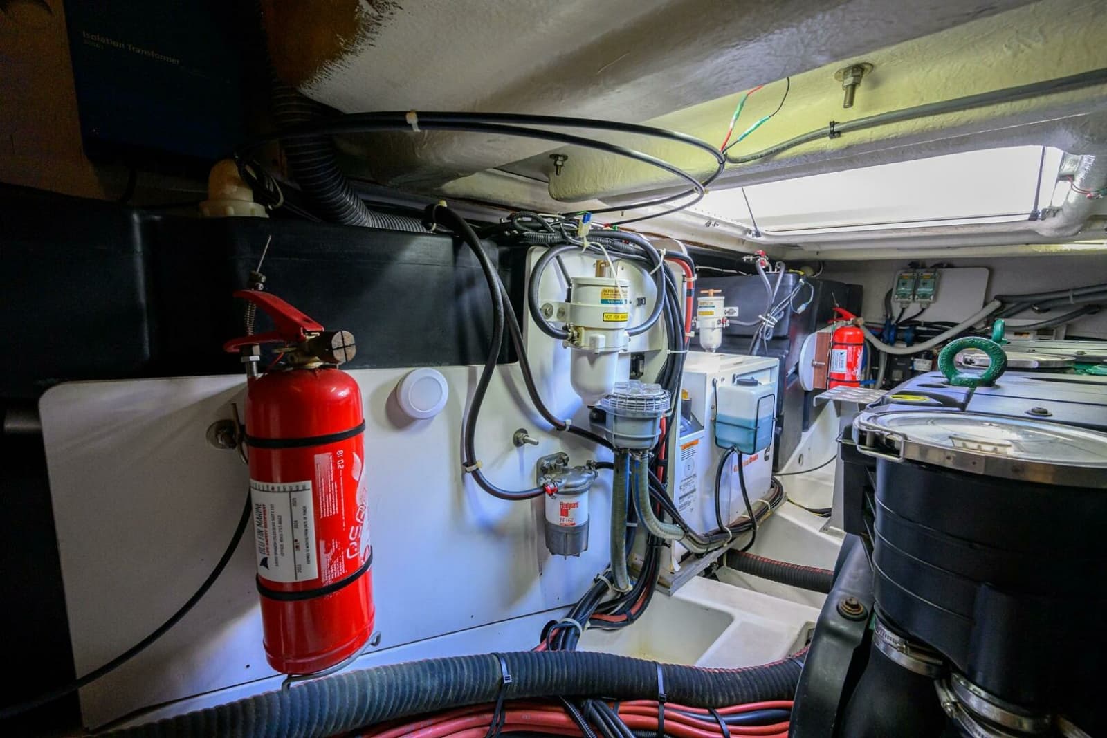 Beneteau 38 GT - Engine Room