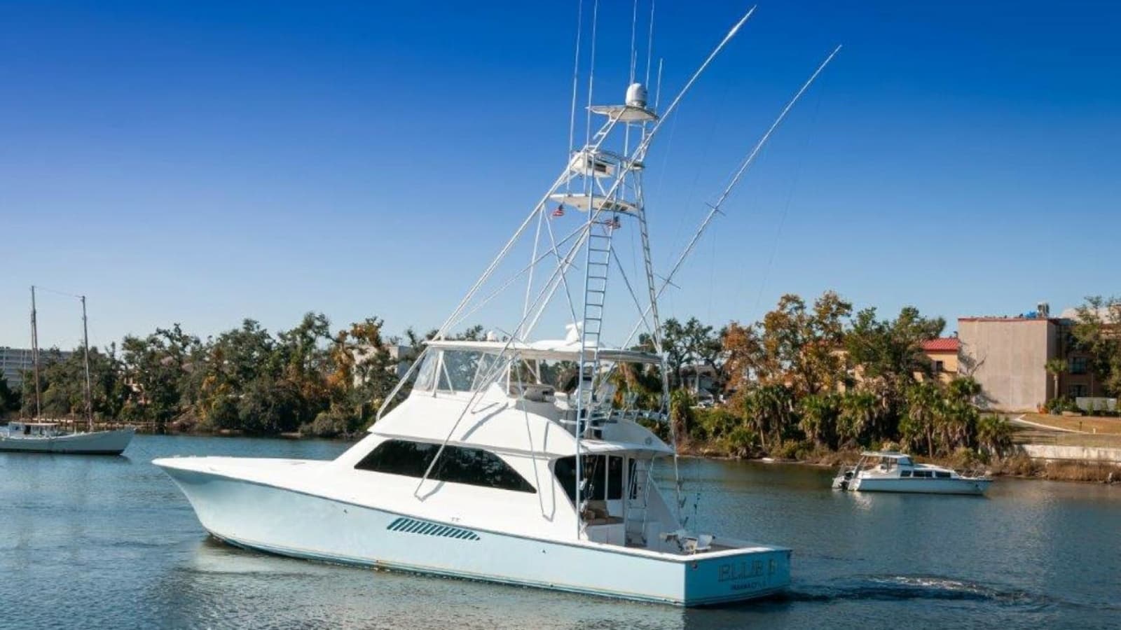 Viking 2001 61 Convertible Ellie B