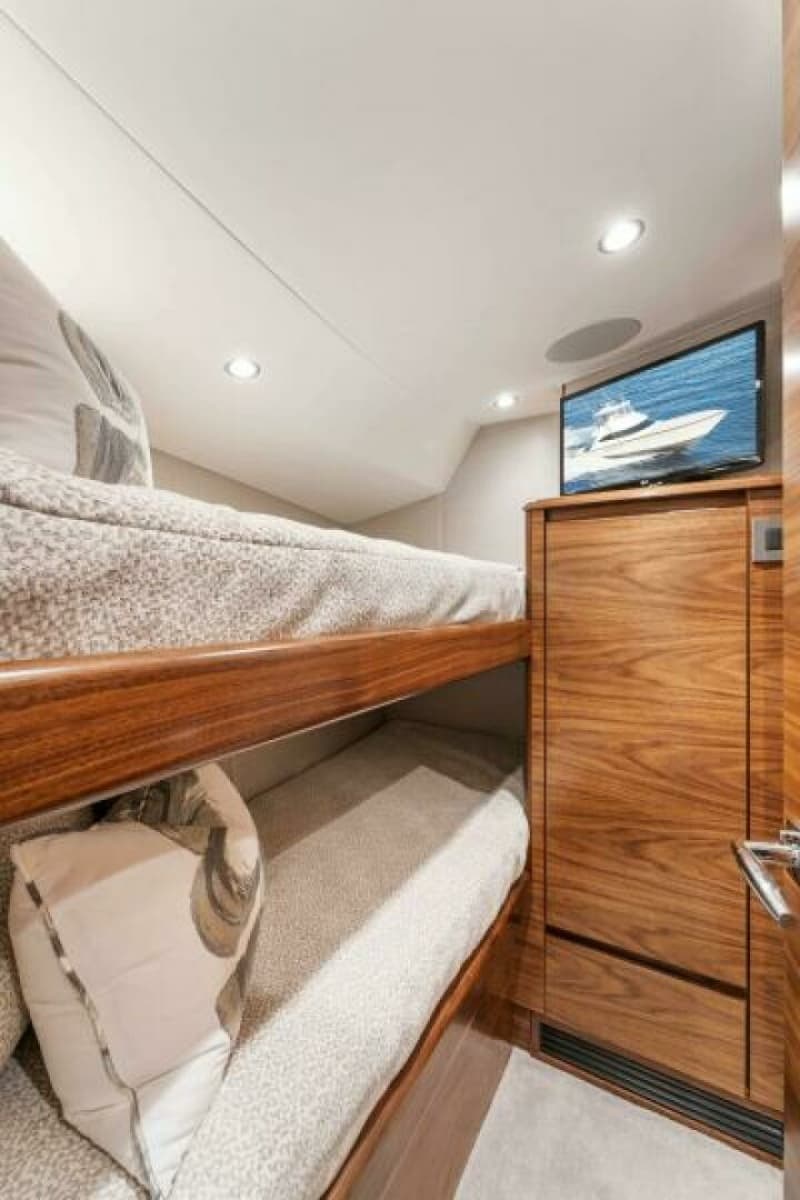 Viking 50 Convertible - Bunk Stateroom