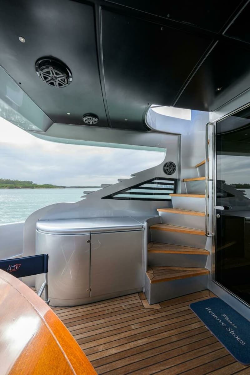 2009 Pershing 90 Express