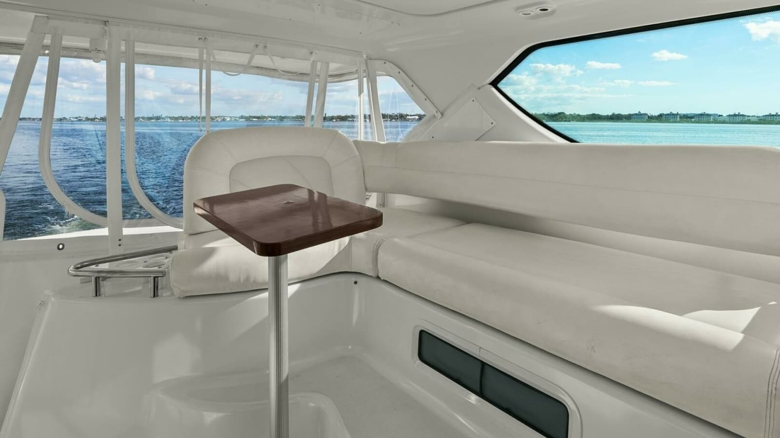 2007 Tiara Yachts 4300 Sovran - Seating