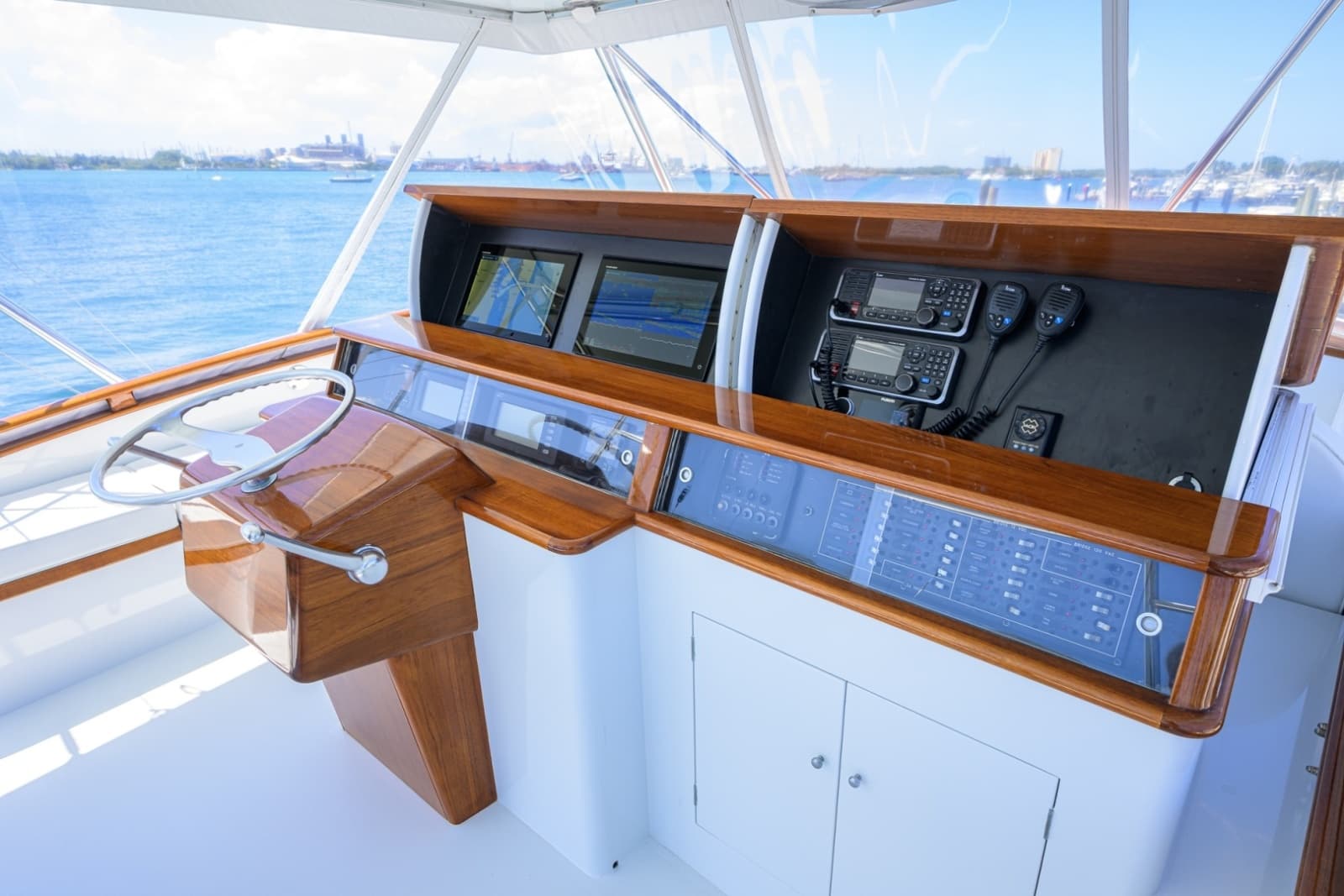 Rybovich 60 SIBONEY - Helm