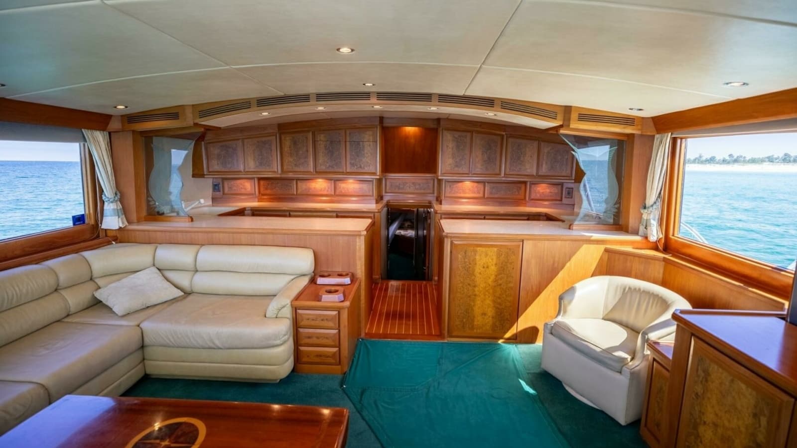 1998 Miller Marine 60' Convertible CAT'N'AROUND-Salon 5