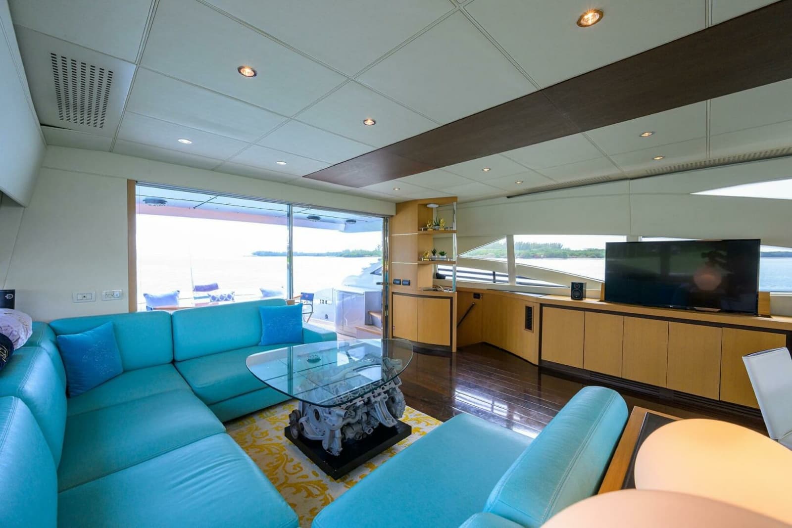 2009 Pershing 90 Express