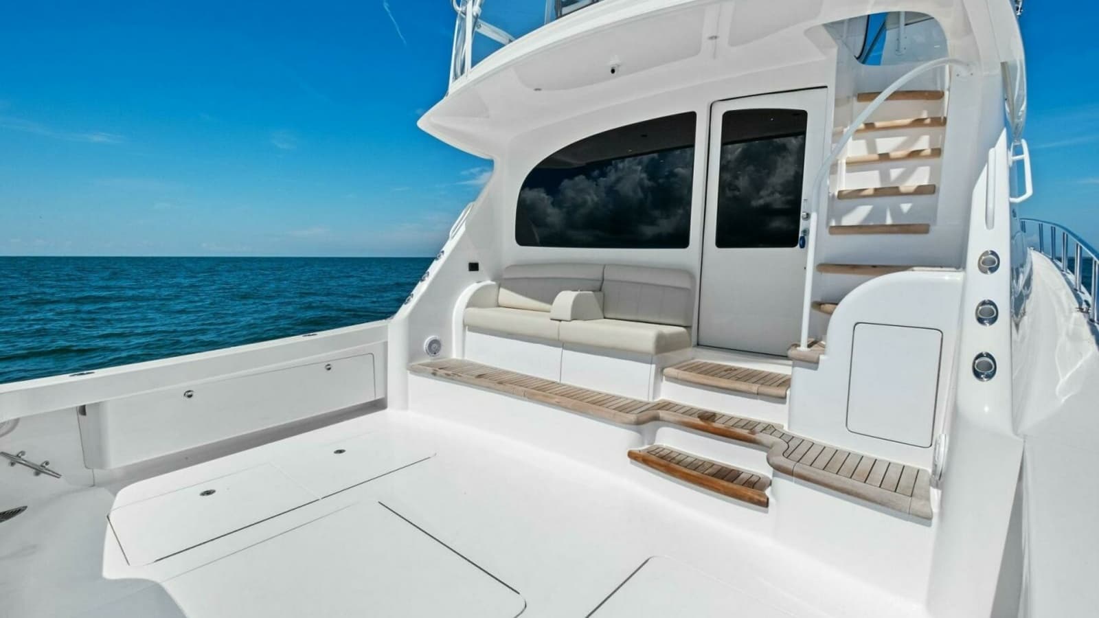 Spacious Aft Deck with Seating Area