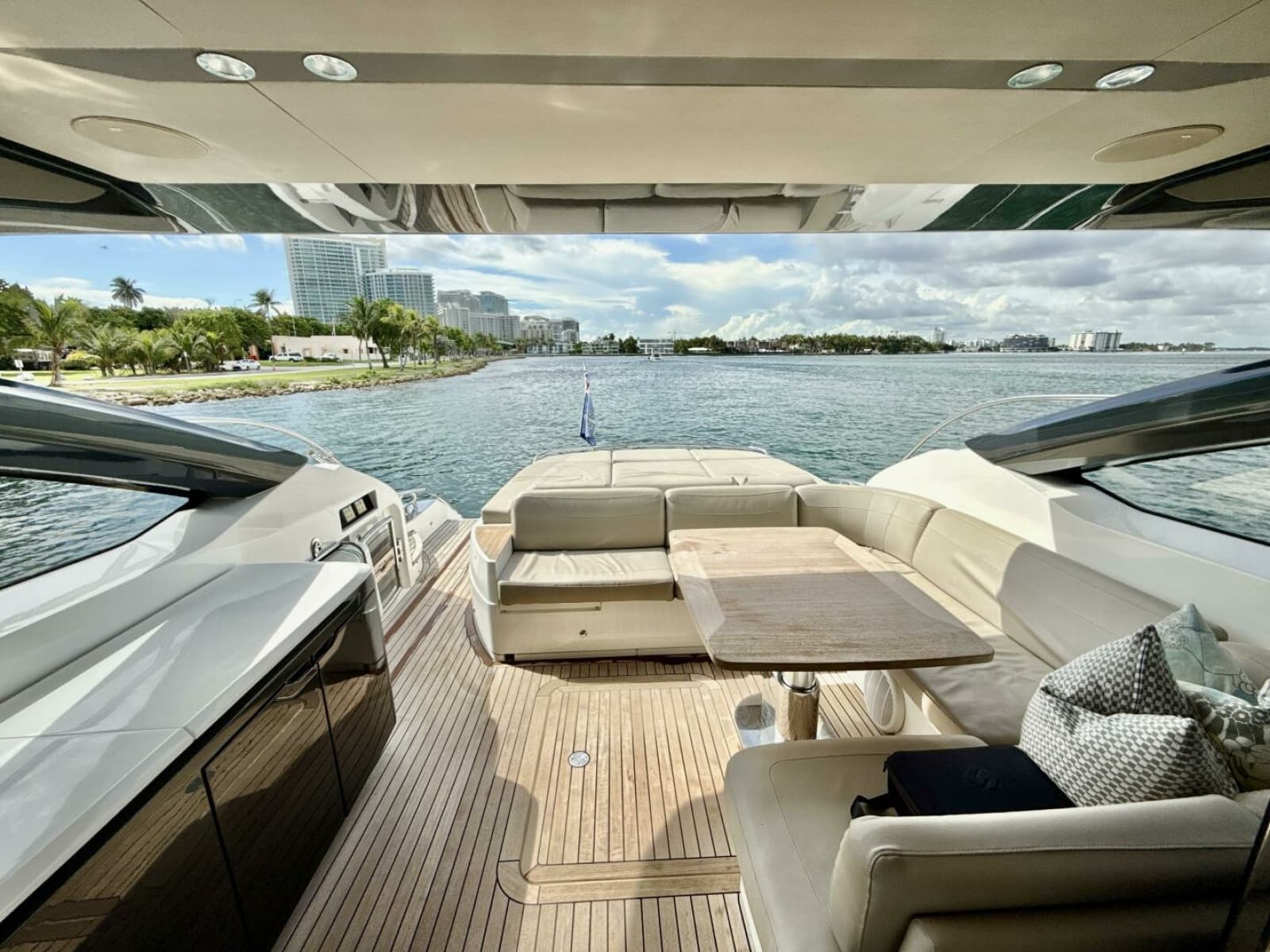 2017 Princess V58