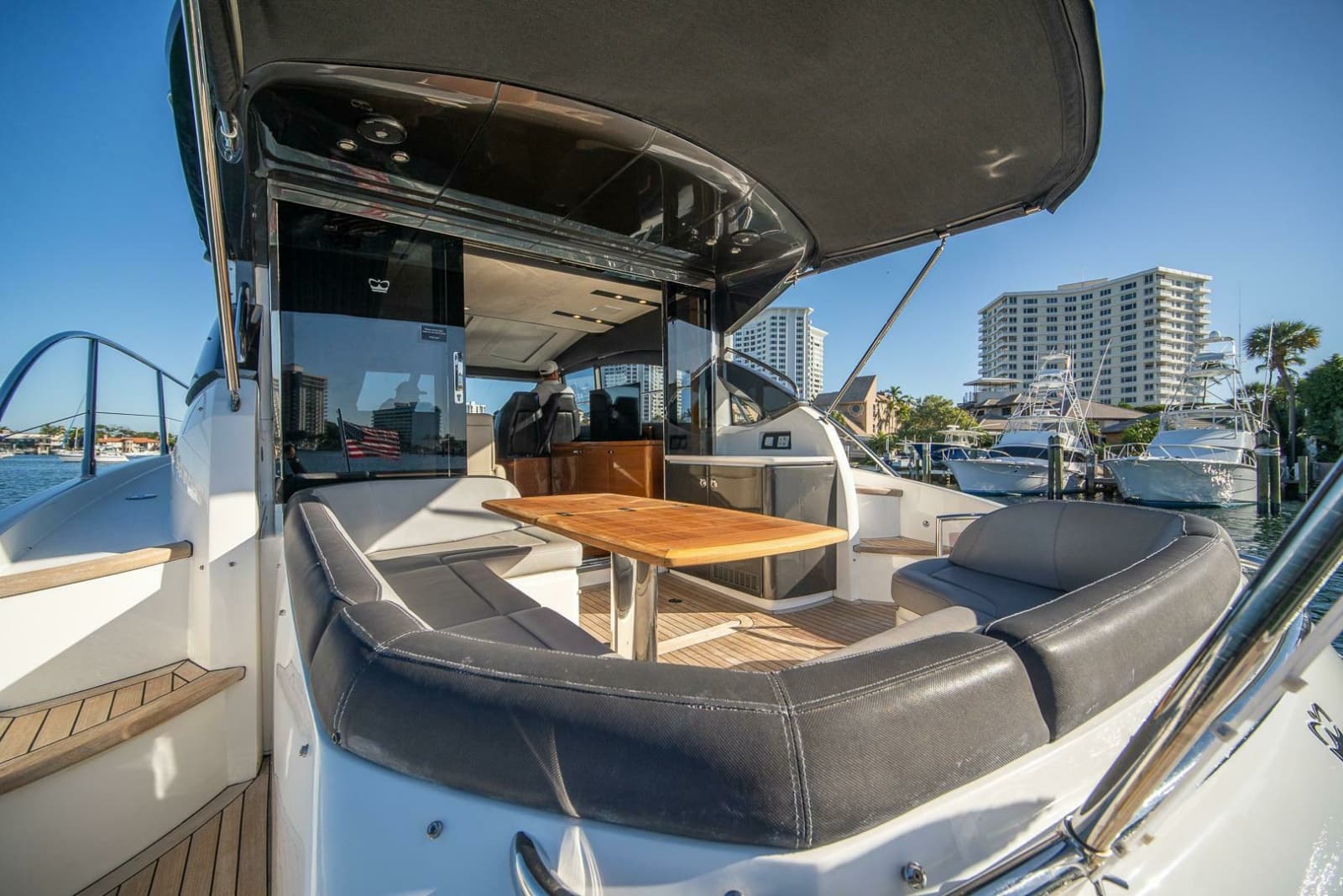 2016 Princess V48