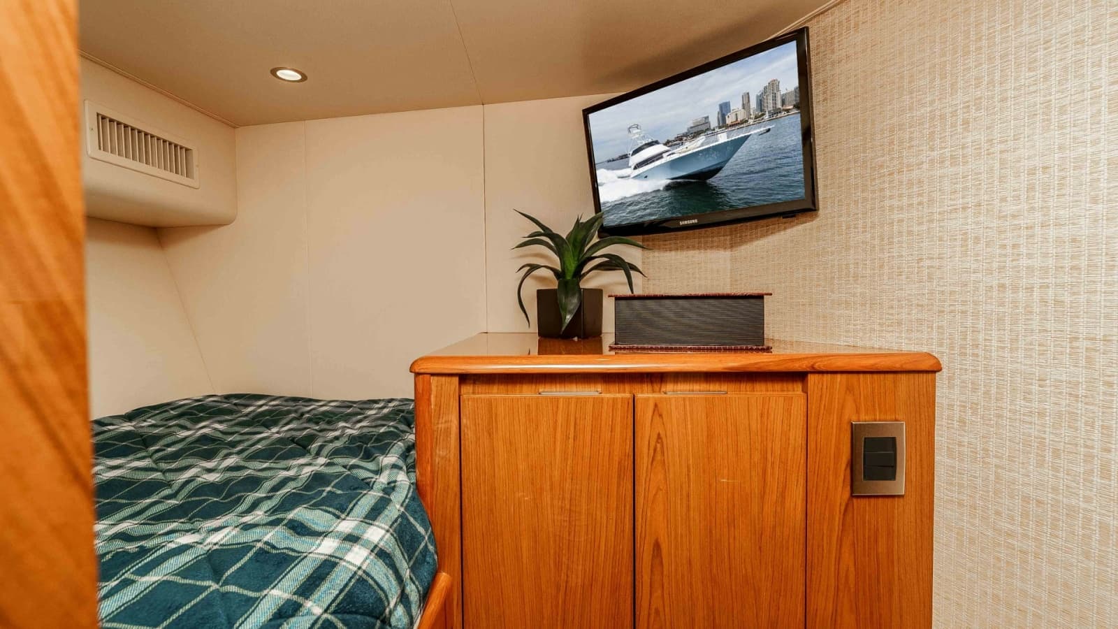 2014 Viking 76 Enclosed Bridge "TRANQUILO" Bunk Cabin #2