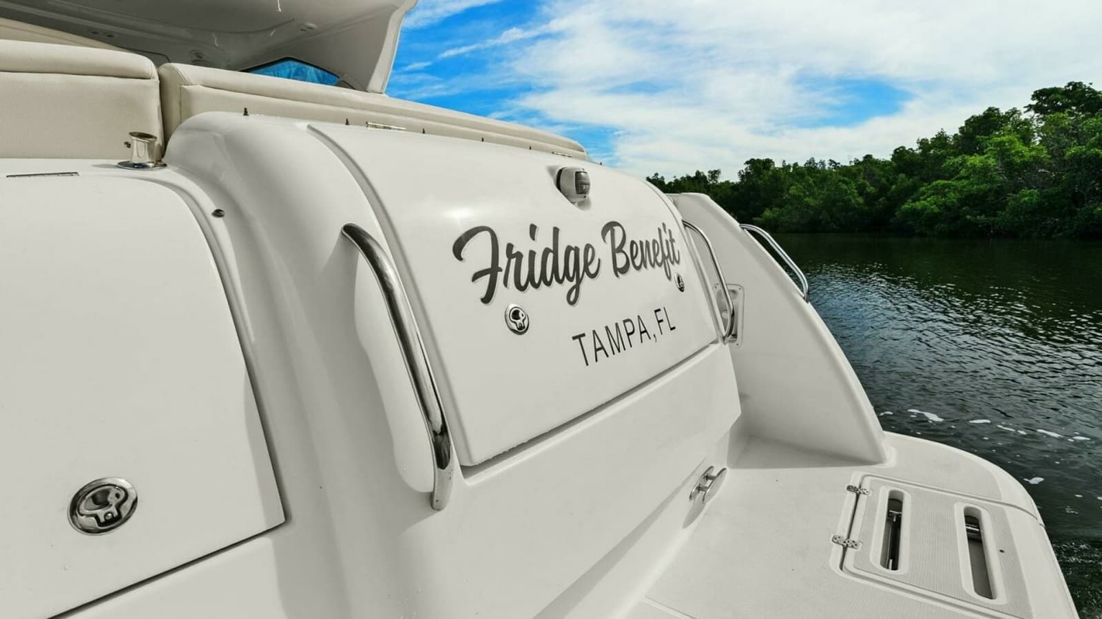 2008 Tiara Yachts 3500 Sovran "Fridge Benefit"