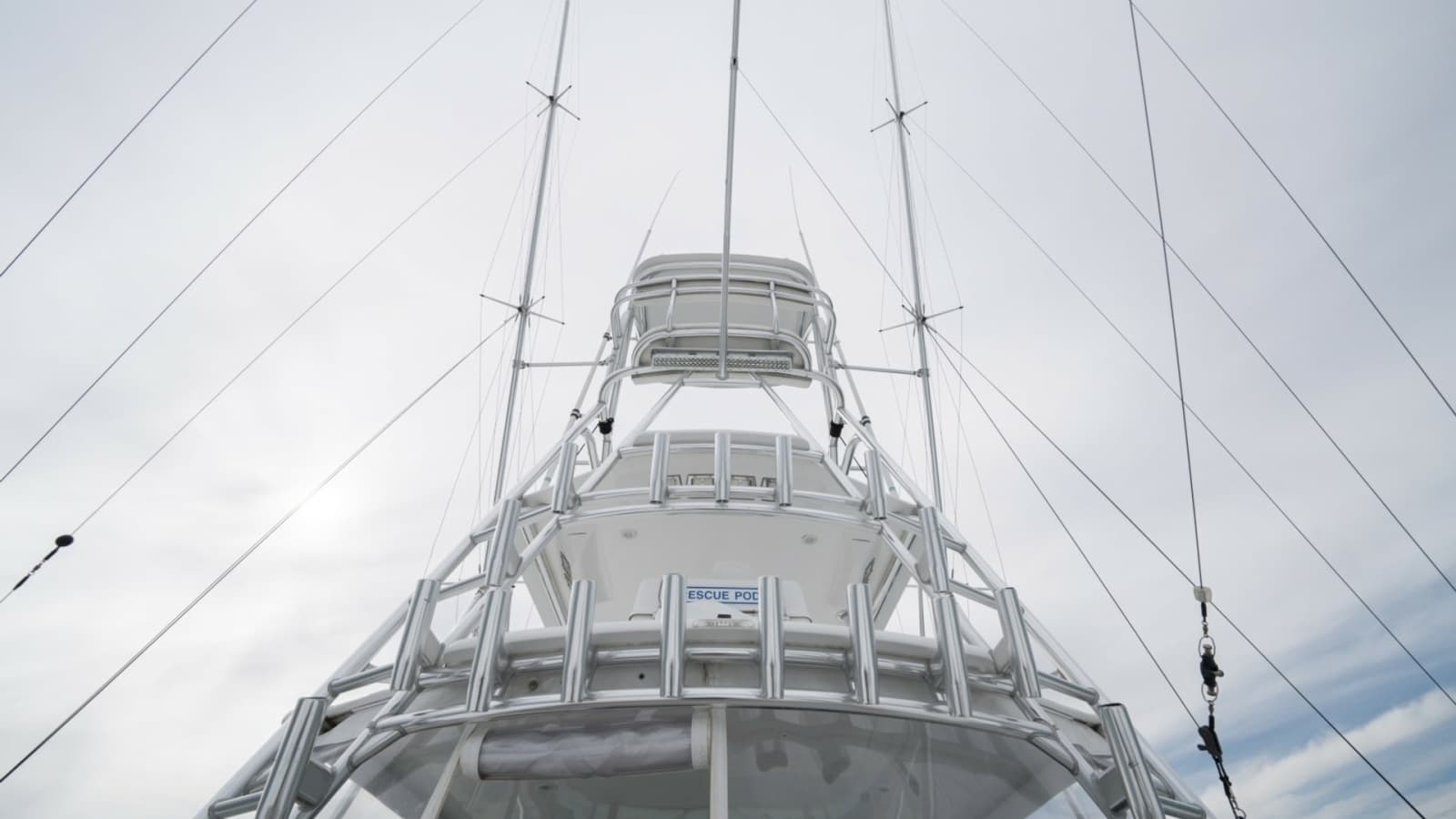 2011 Contender 40 Express