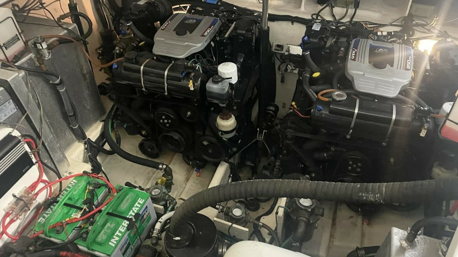 2009 Sea Ray 310 Sundancer Andrews Place Engine