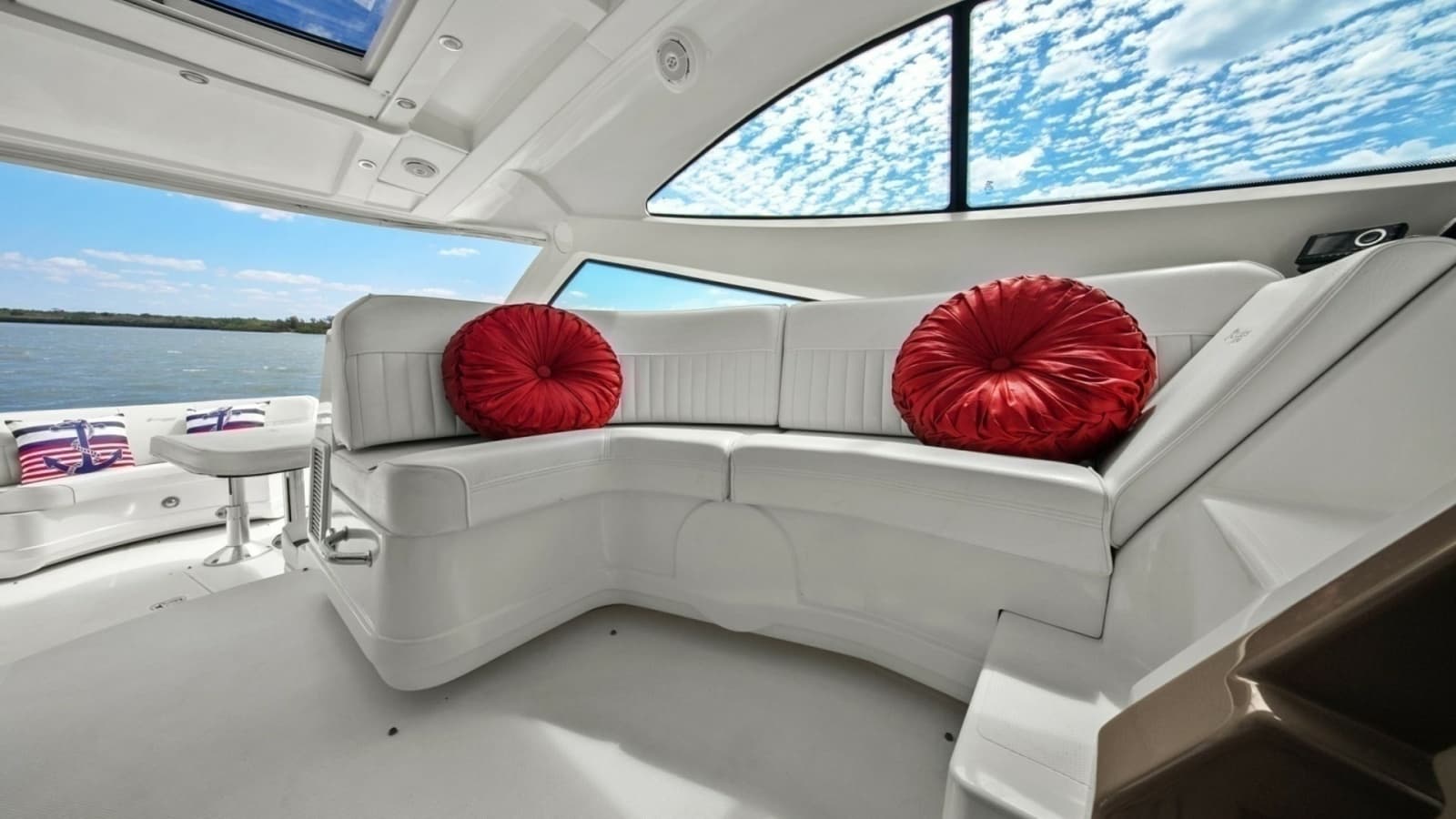 2012 Cruiser Yachts 54 Cantius - Aft Deck Seating