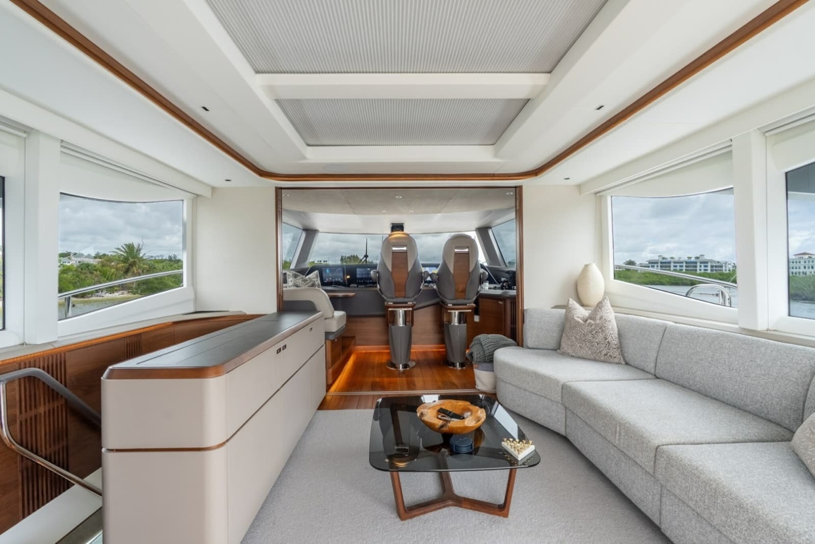 Princess 80 LANIKAI - Pilothouse