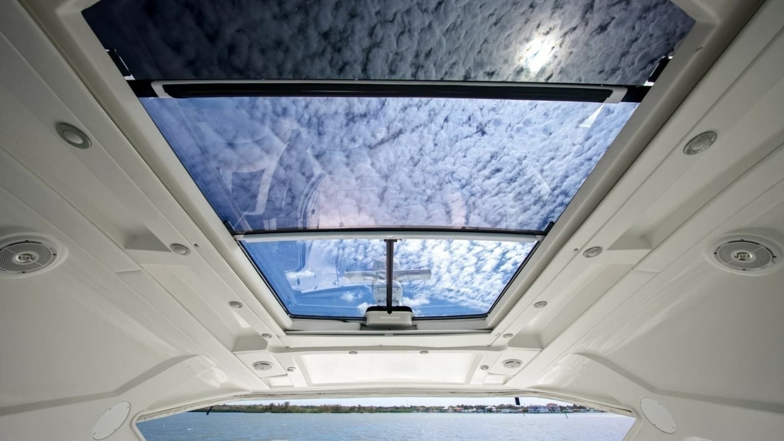 2012 Cruiser Yachts 54 Cantius