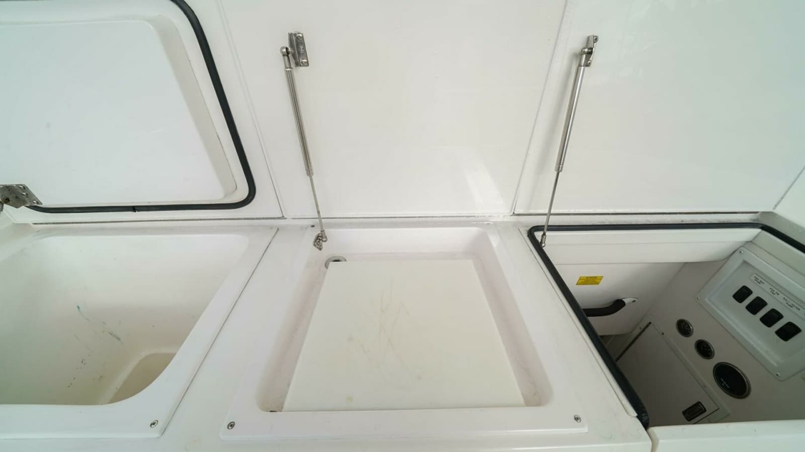2007 Viking 45 Convertible Bad Habits