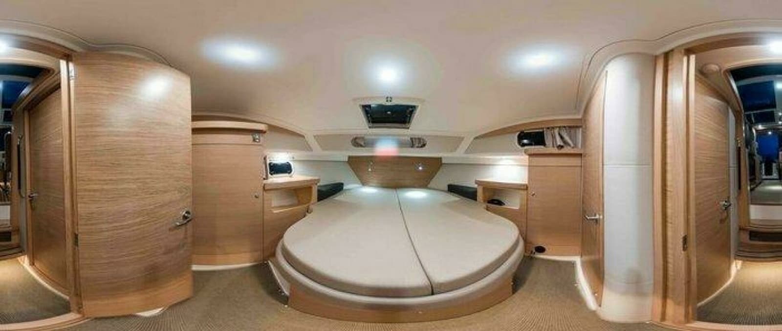 Nimbus 365 Coupe Cabin
