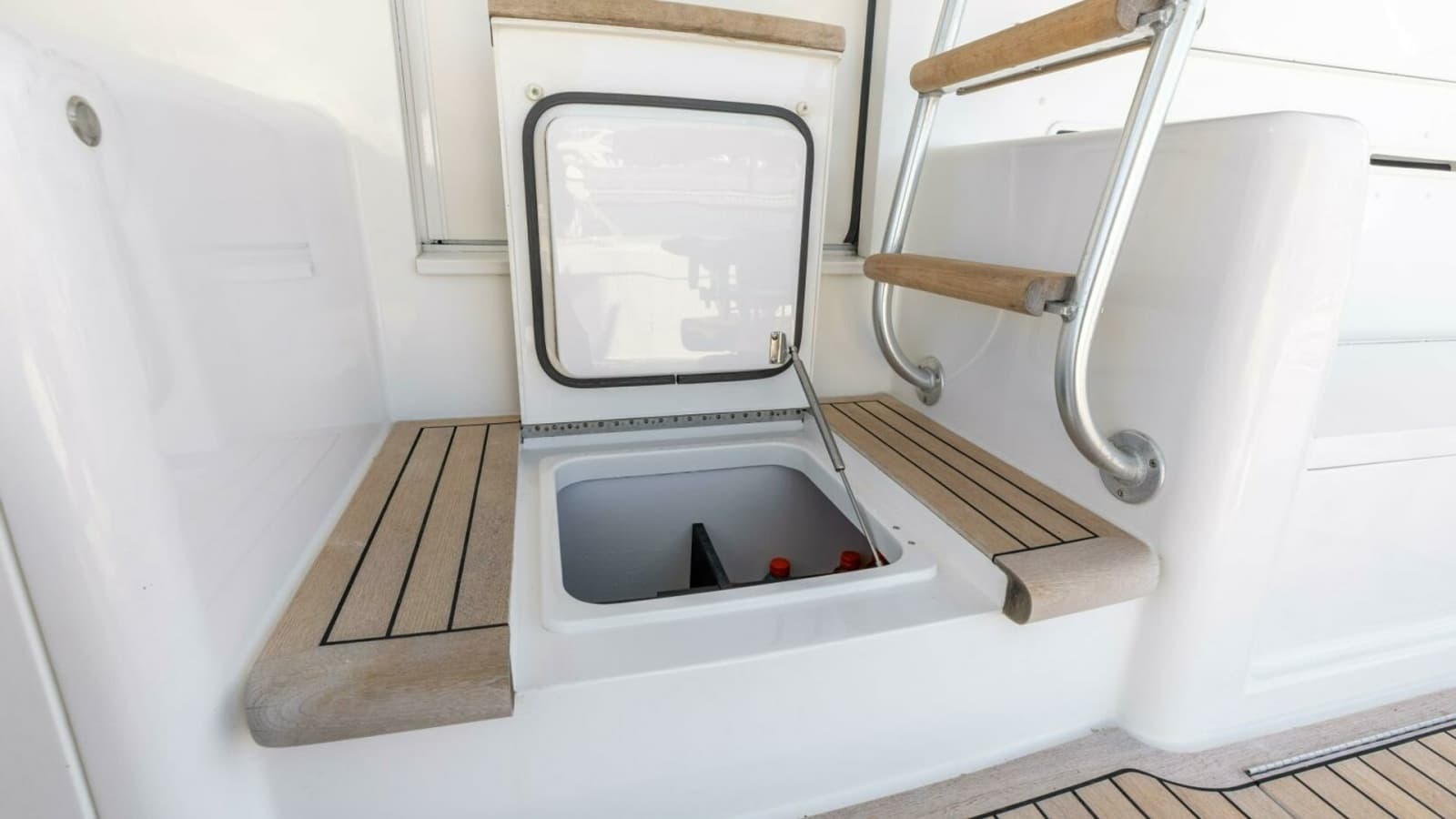 2013 Viking 76 Convertible- REEL FIRE- Cockpit Storage