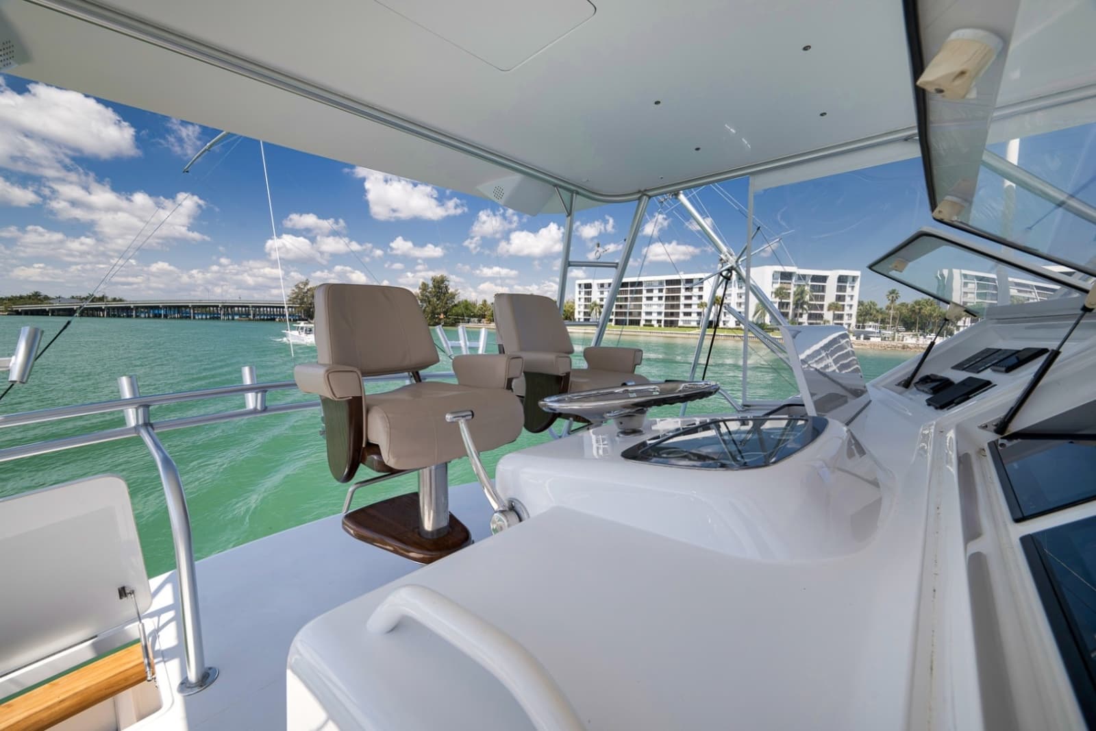 Viking 52 - THE HURRICANE - Flybridge