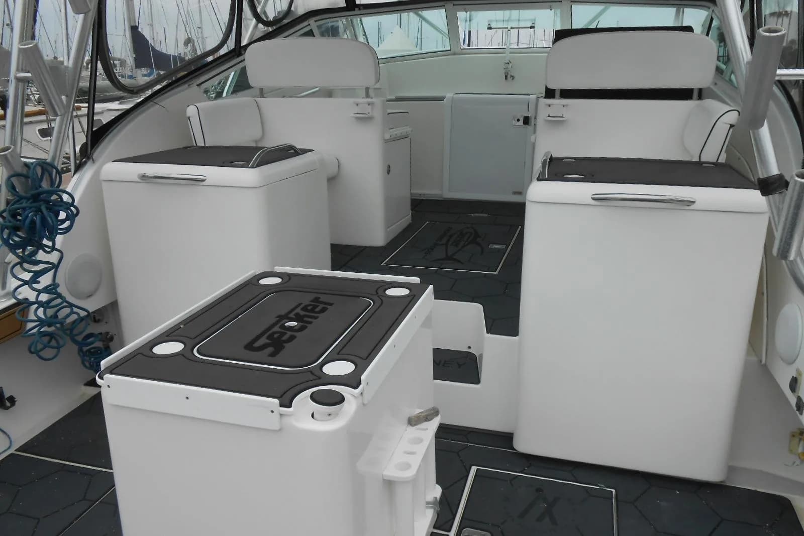 2004 Topaz 32 Express