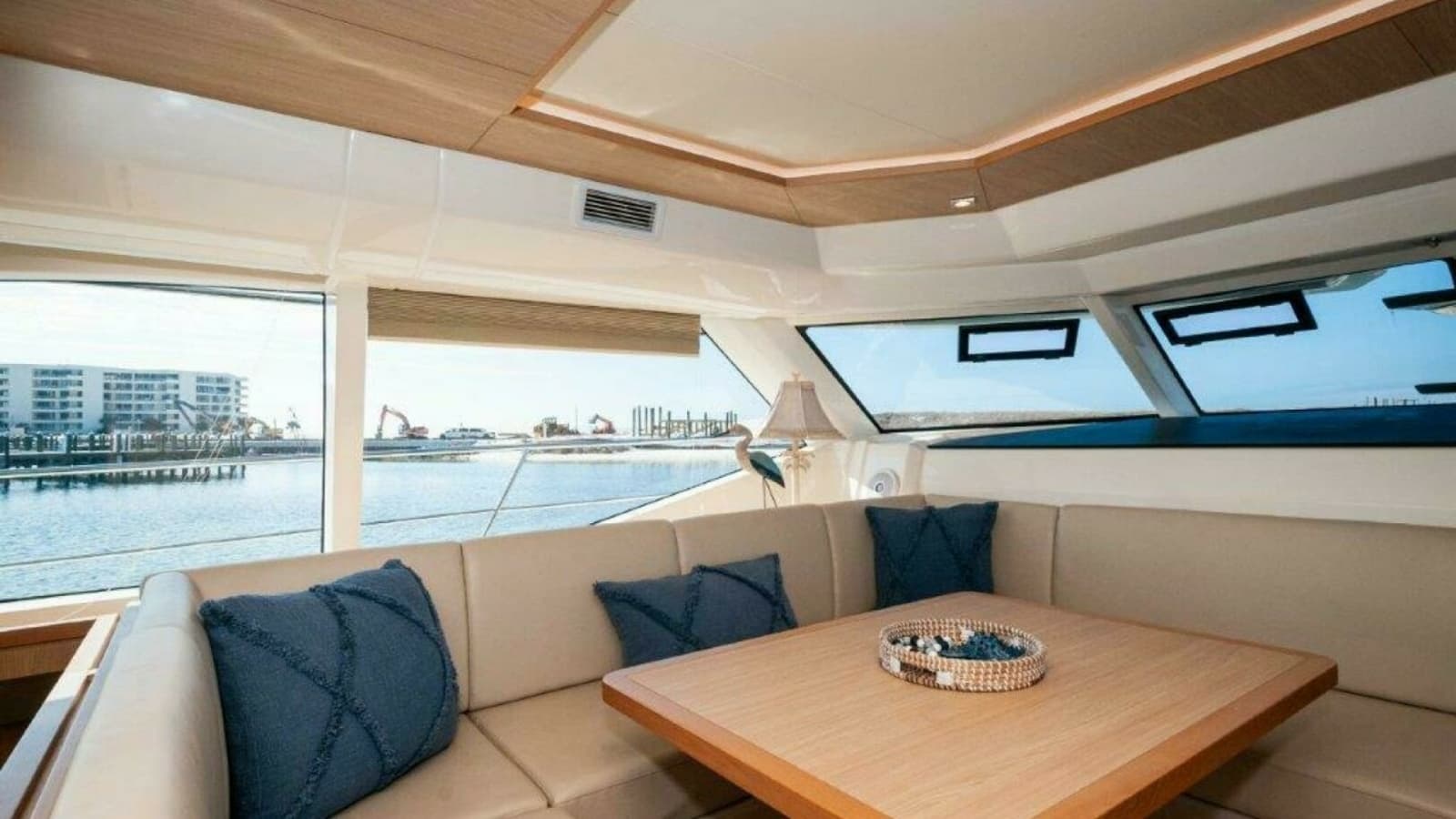 2018 Aquila 44 Catamaran- Dinette
