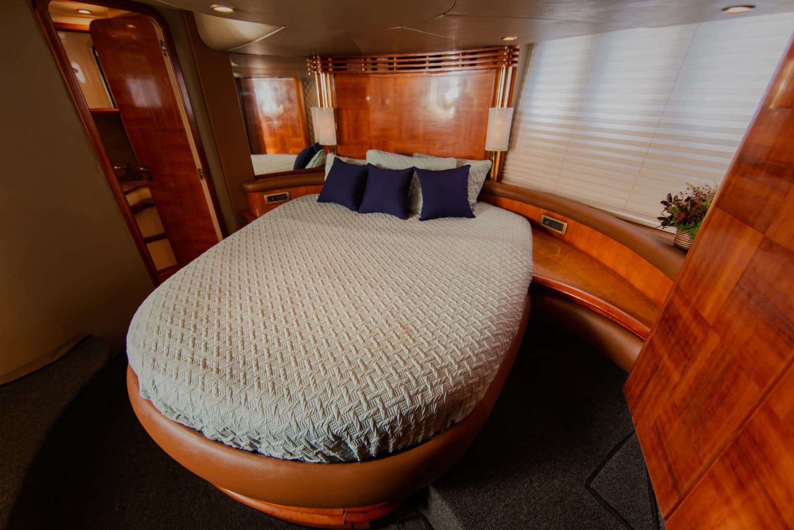 2004 Azimut 55E