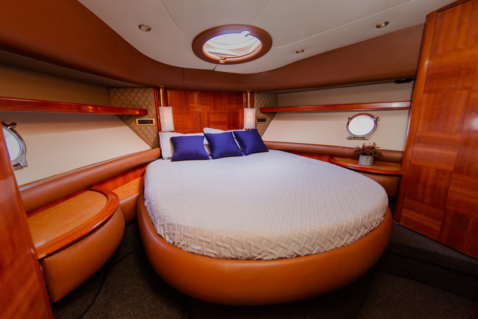 2004 Azimut 55E