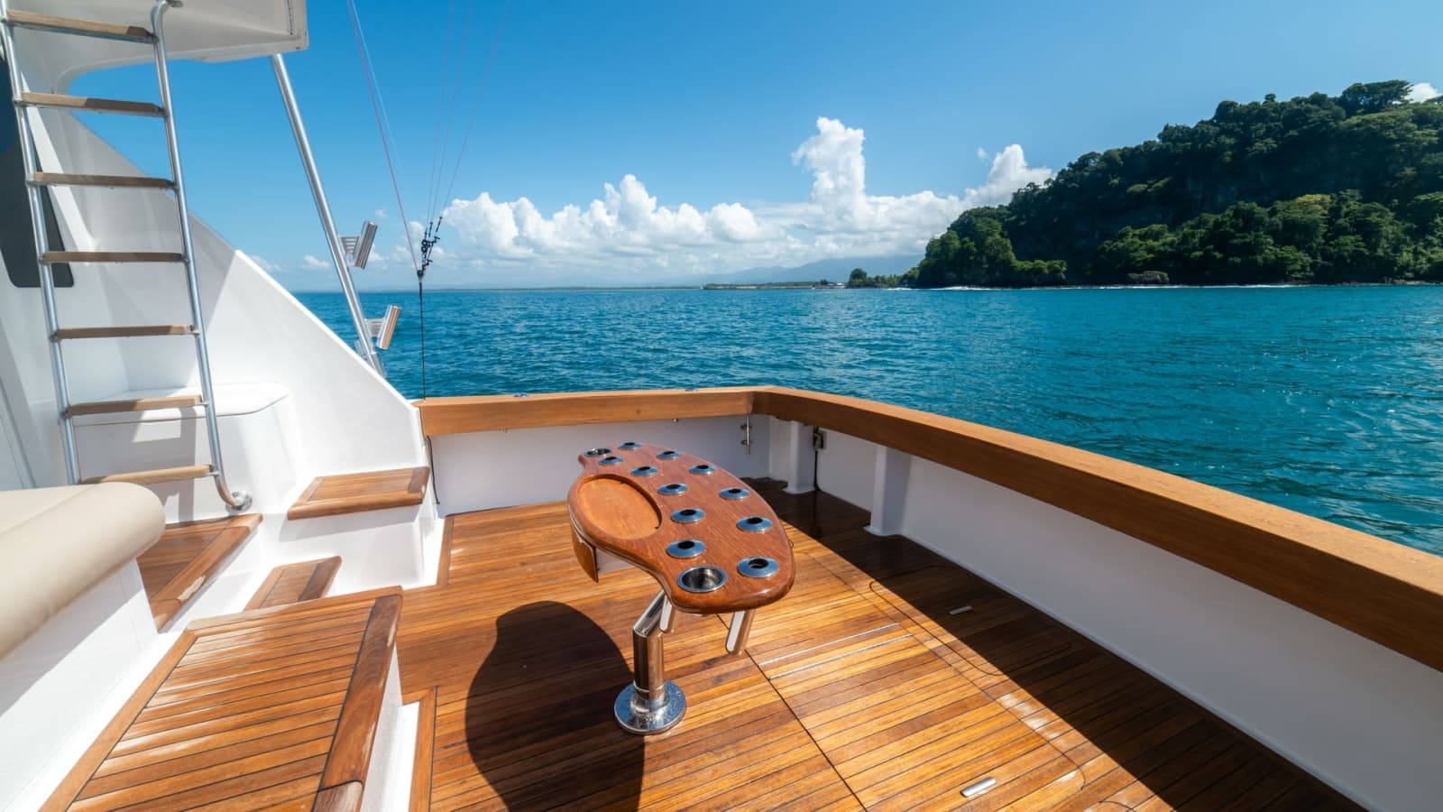 2001 Viking 61 Convertible- Caliente- Cockpit