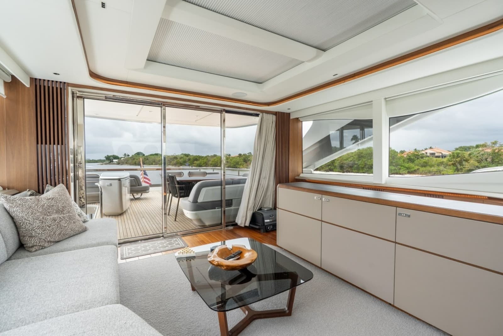 Princess 80 LANIKAI - PIlothouse