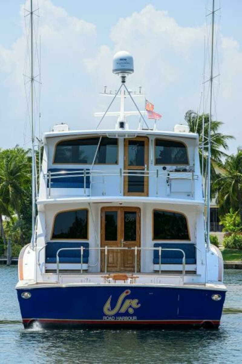 2004 Sea Force IX 82 Enclosed Bridge