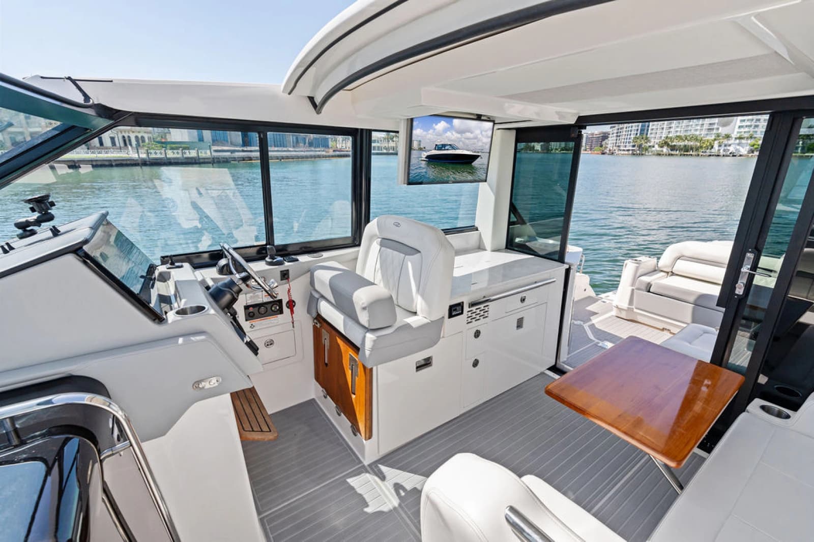 2024 Regal 36 XO