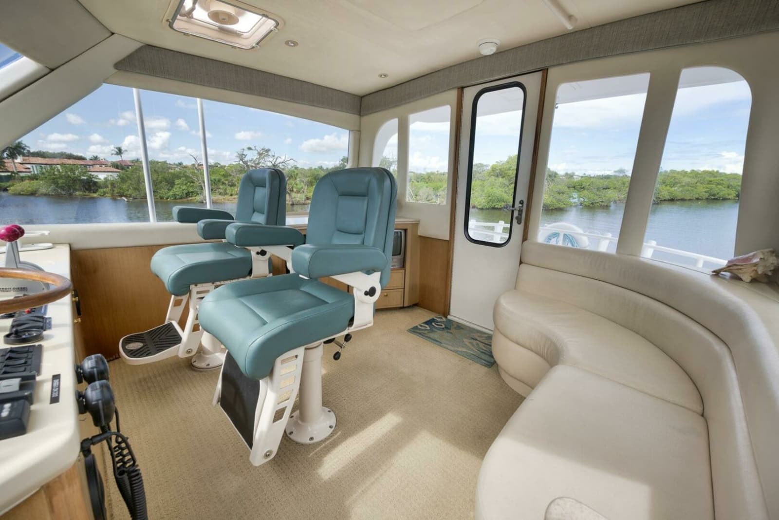 Ocean 57 Positive Attitude - Interior Flybridge