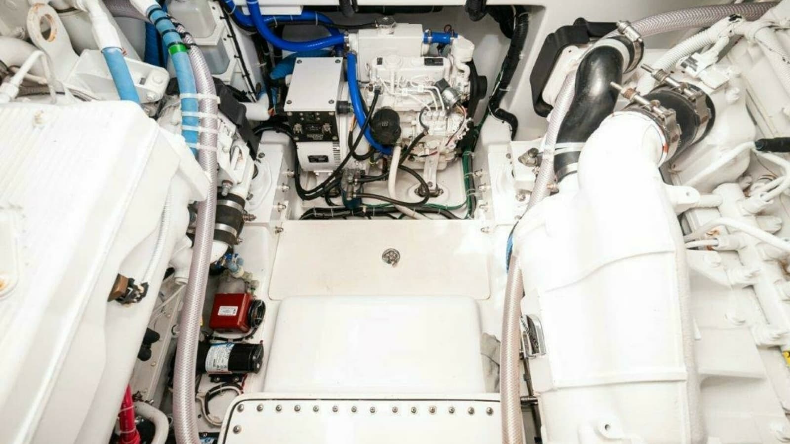 2024 Maverick Yachts Costa Rica 36 Walkaround- GAME ON- Engine Room