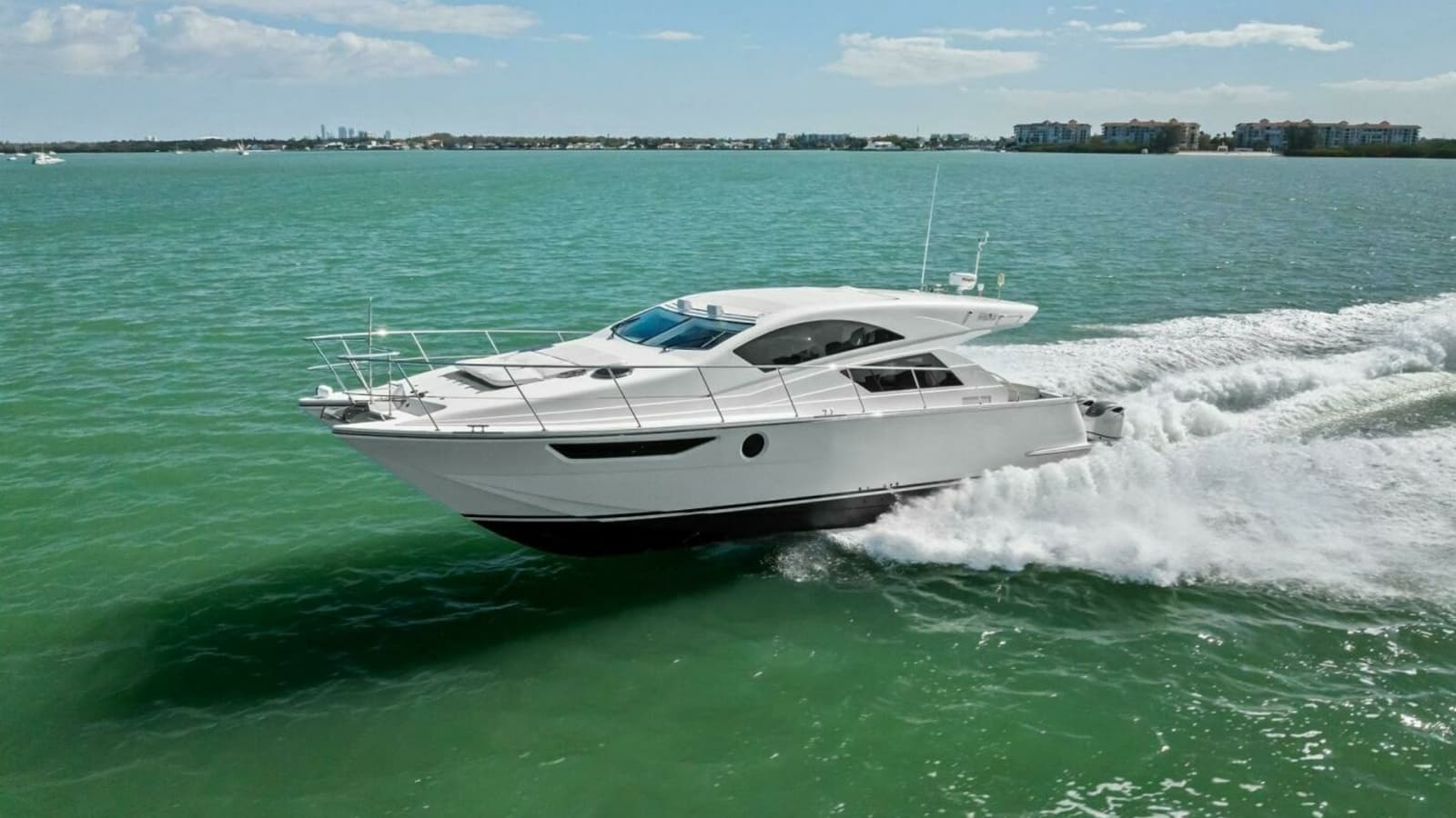 2018 Outboard Express Catamaran 47