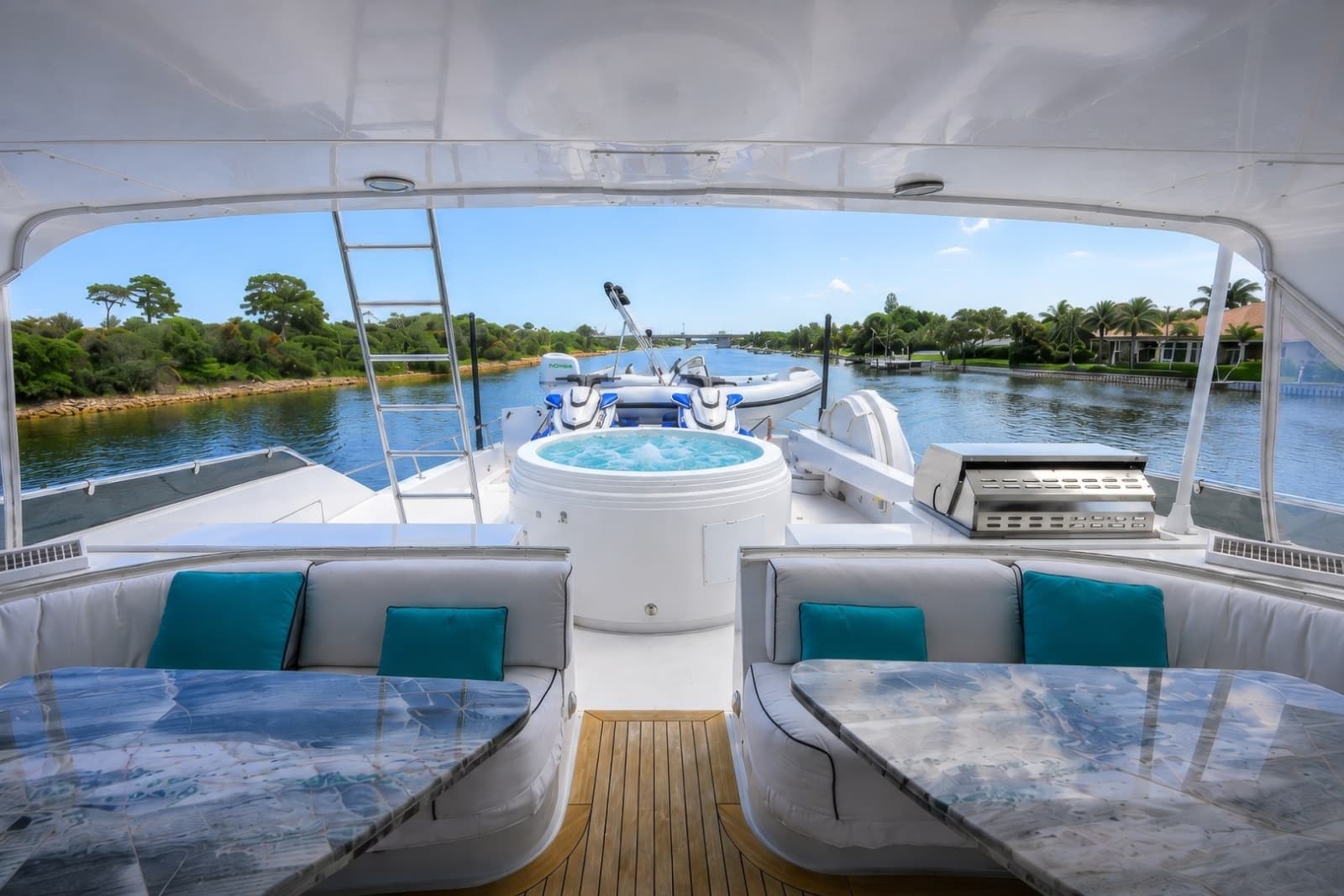 Hatteras 100 MAGIC - Flybridge