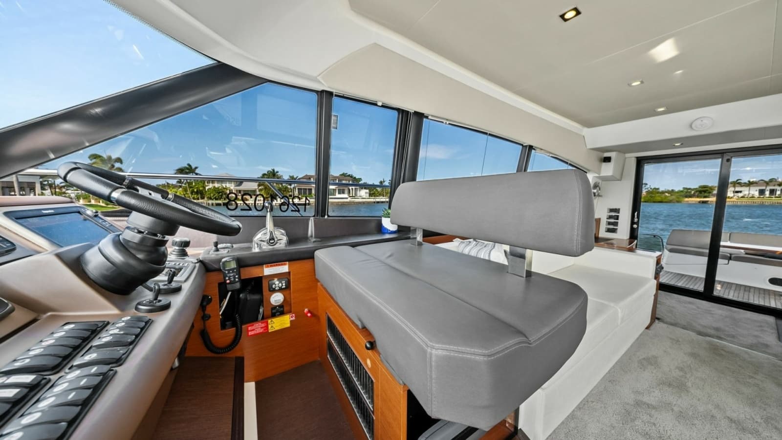 2015 Prestige 550 'Legacy'