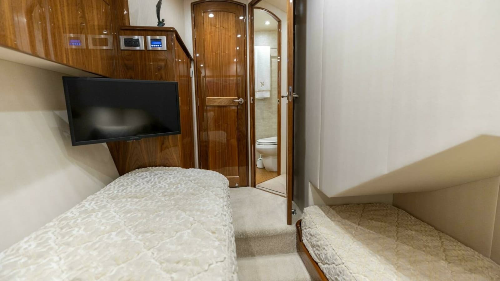 2018 Viking 62 Convertible- Da'Grits-Guest Stateroom
