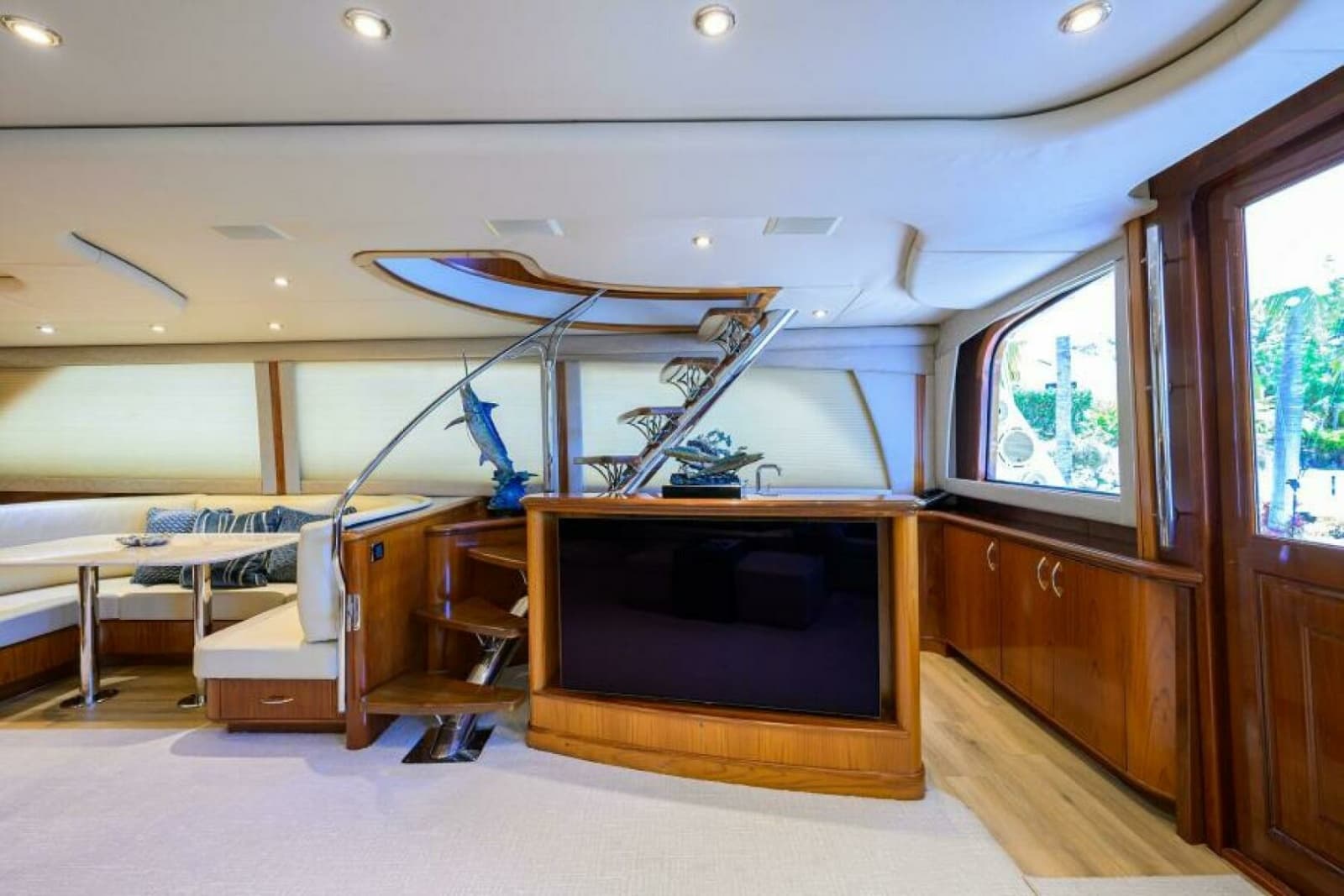 2004 Sea Force IX 82 Enclosed Bridge