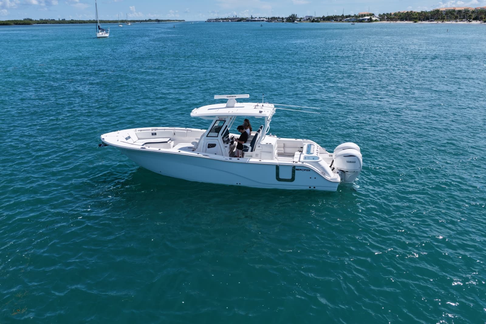 2025 Sea Fox 328 Commander