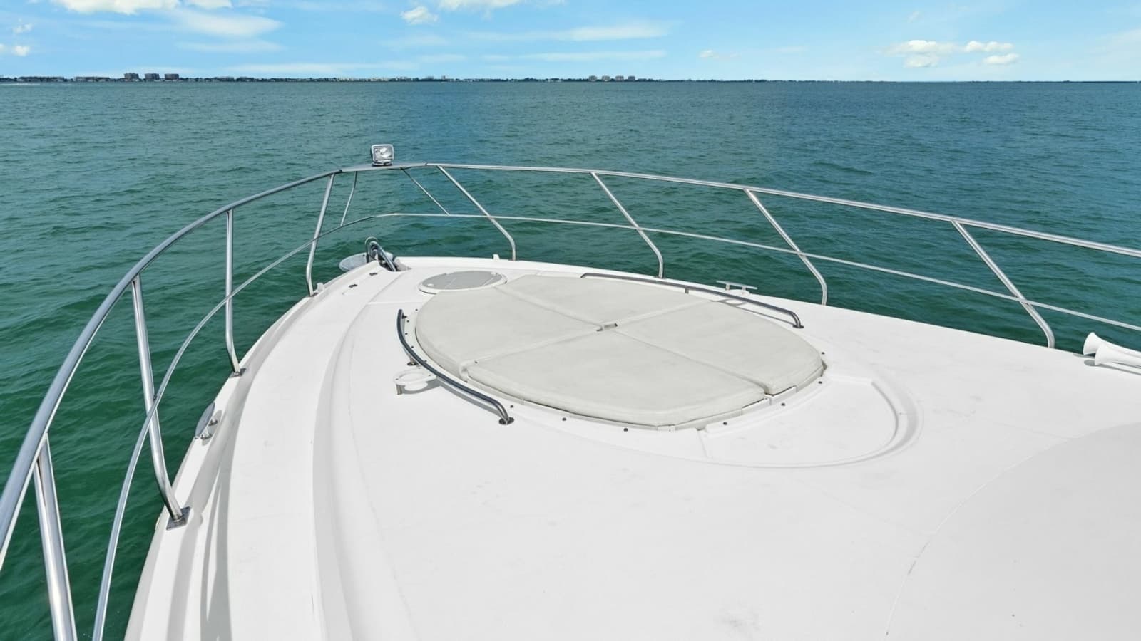 2014 Cruisers Yachts 48 Cantius