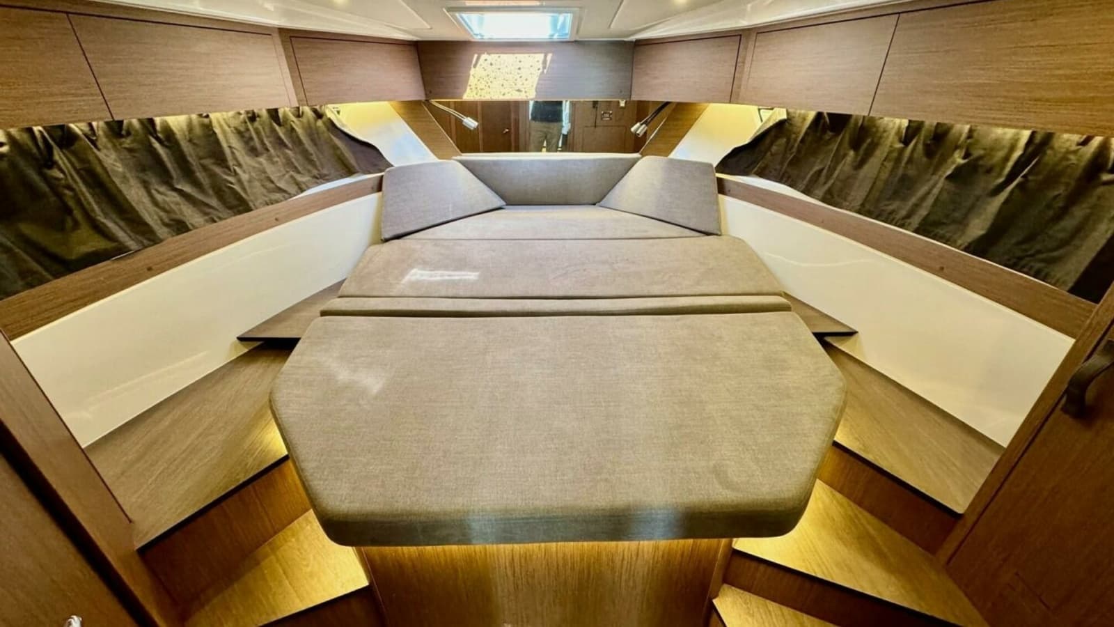 Forward Cabin with Convertible Berth