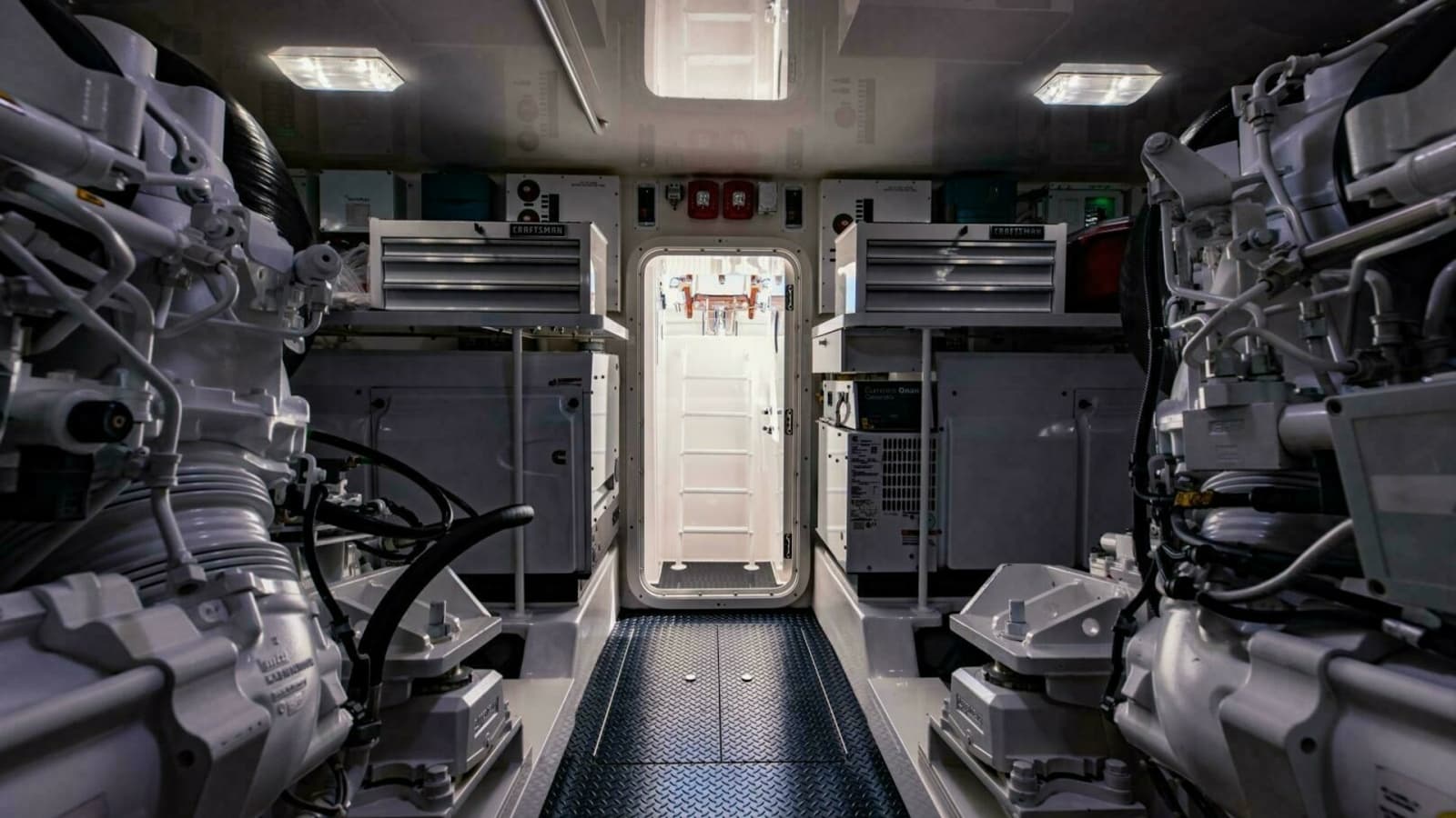 2020 Viking 72 Enclosed Bridge