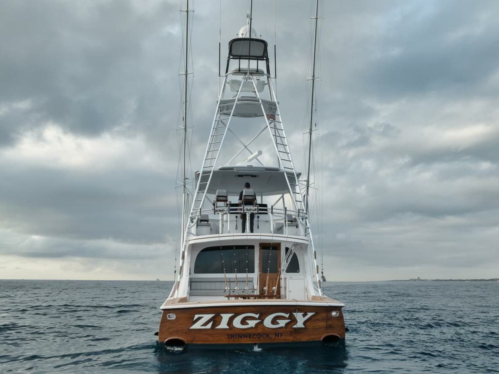 2020 Hatteras Convertible GT59