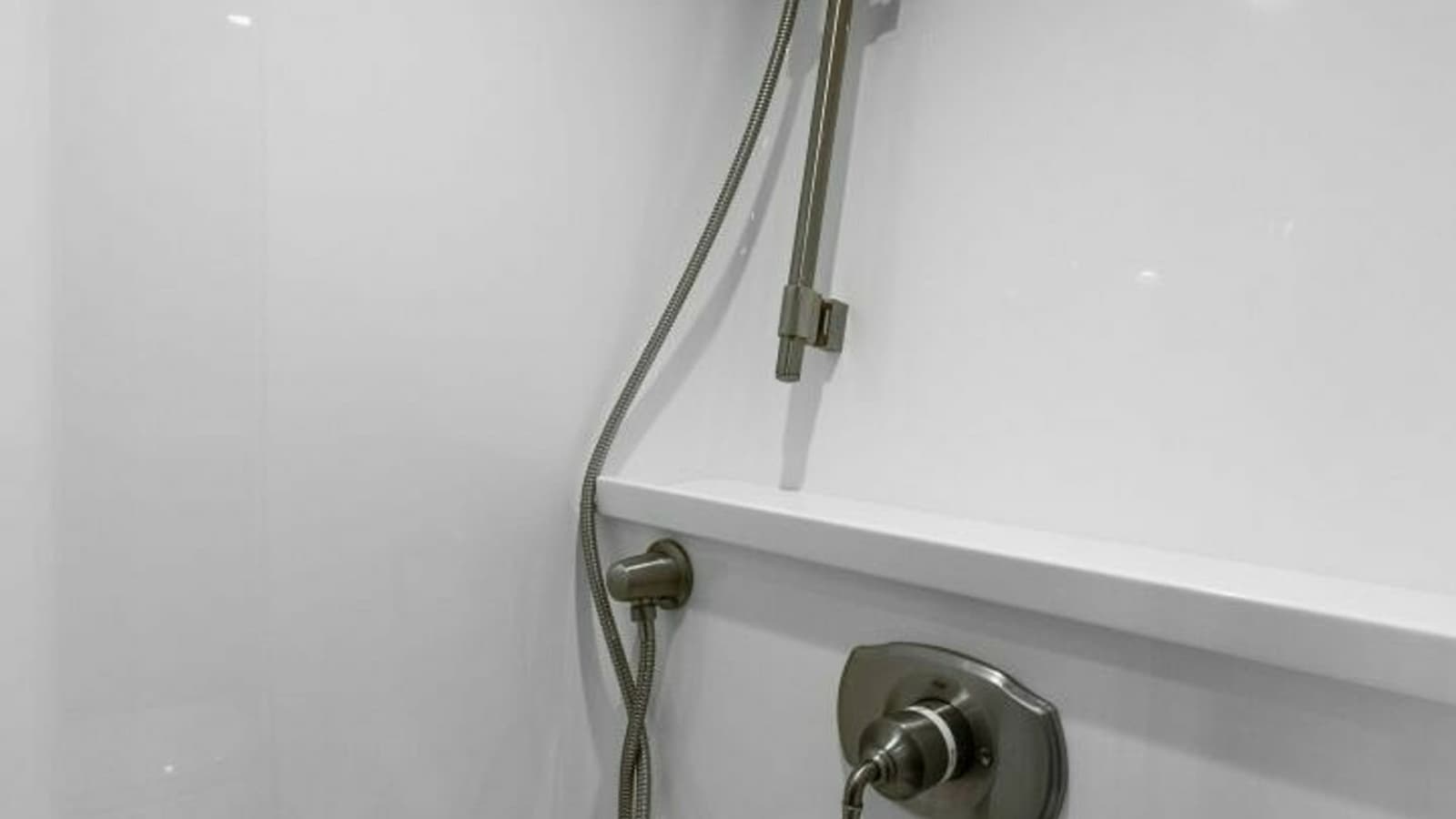 2022 Viking 68 Enclosed Bridge- PIPE DREAM- Forward Stateroom Head