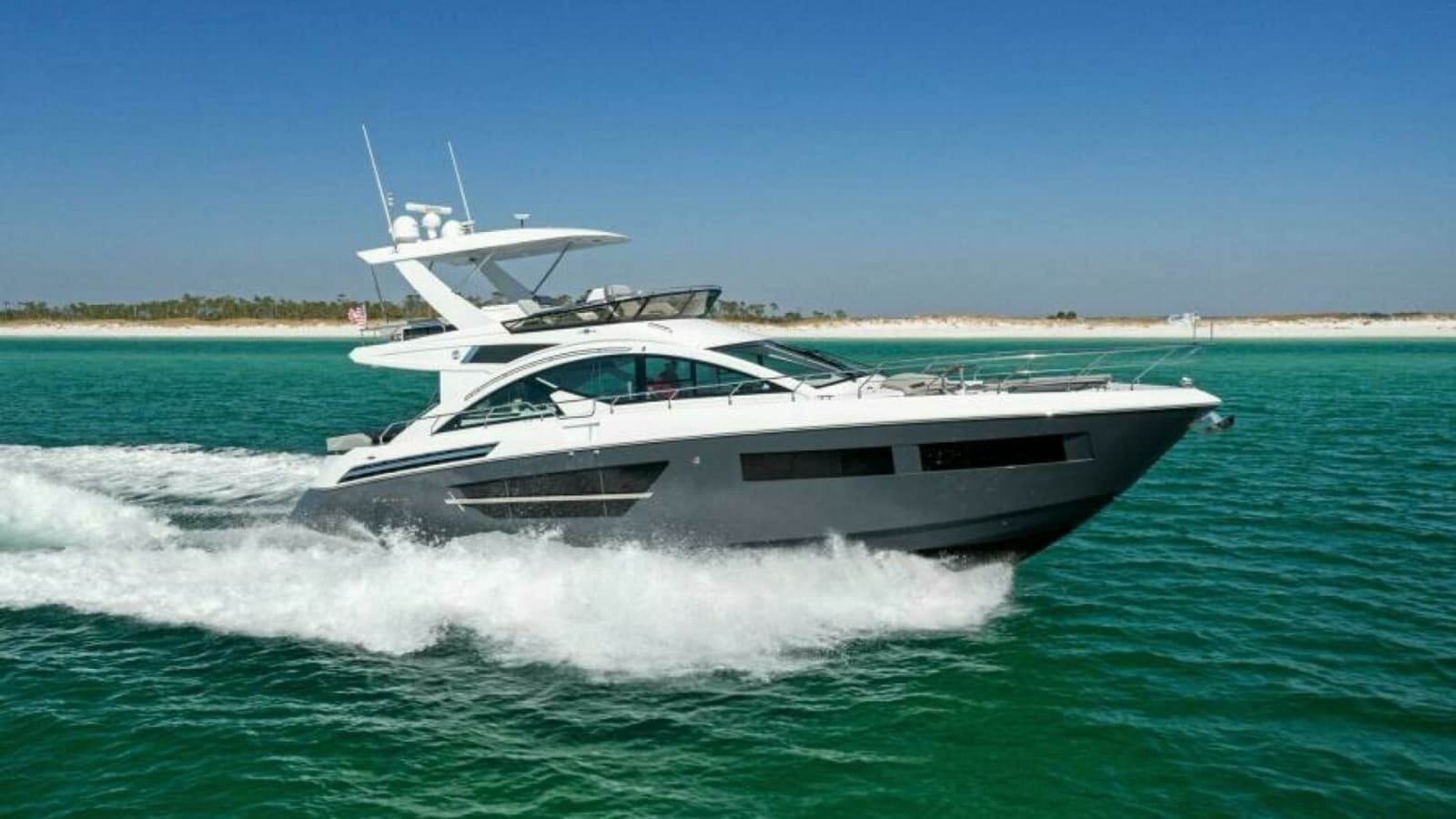 2023 Cruisers Yachts 60 Cantius Fly- STBD