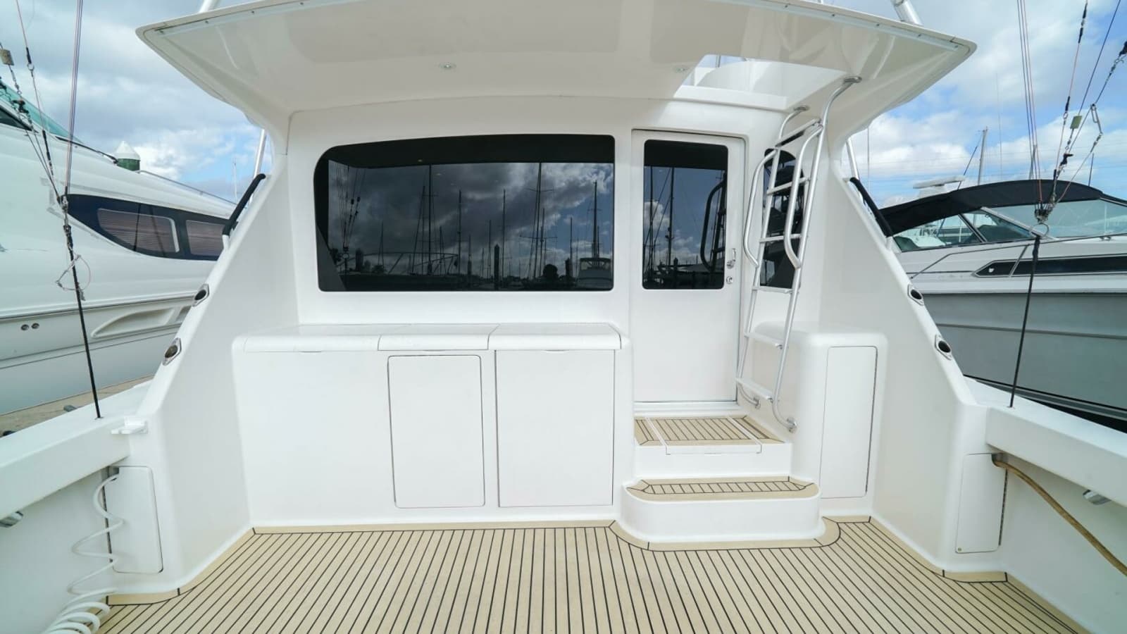 2007 Viking 45 Convertible Bad Habits