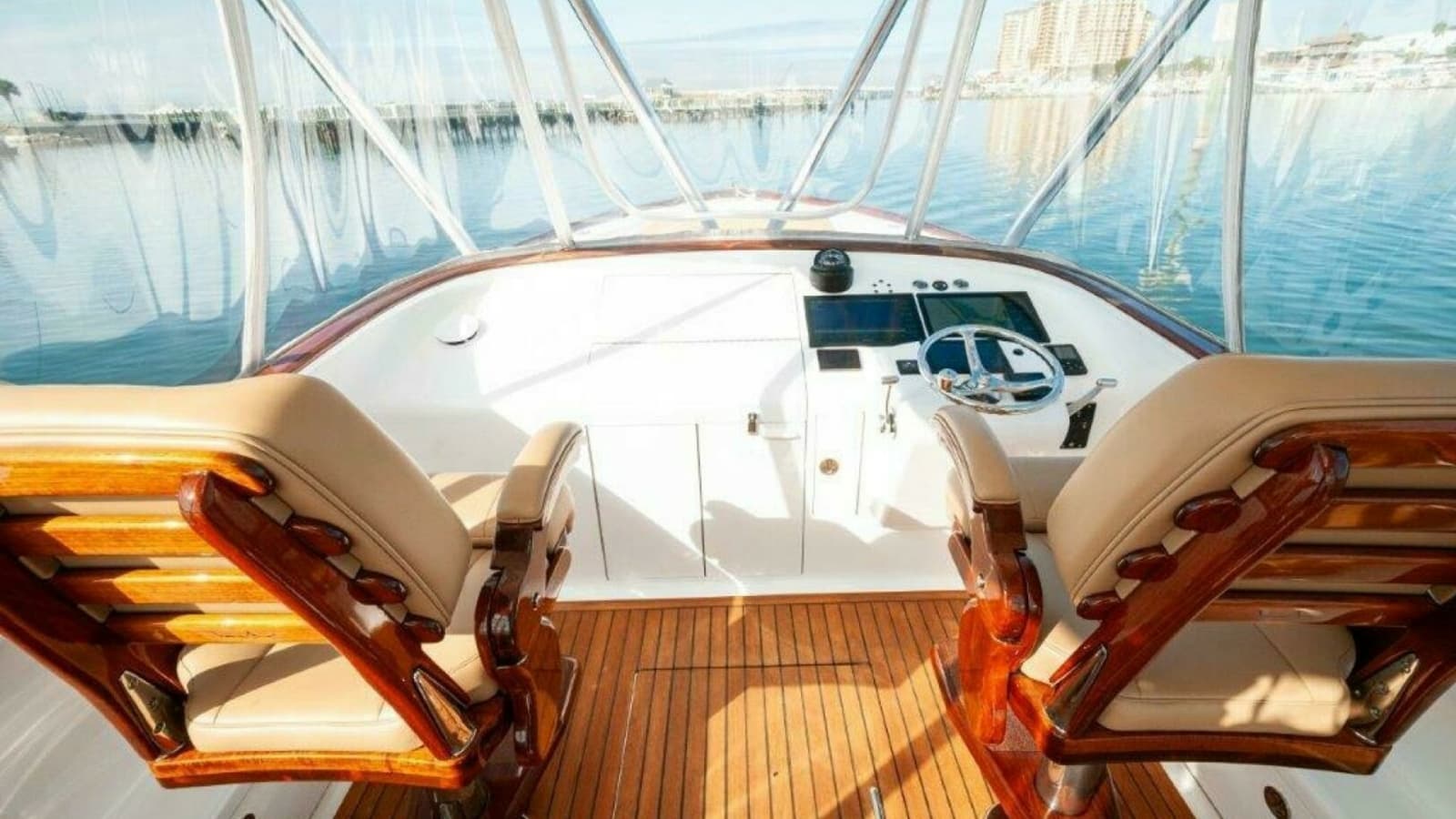 2024 Maverick Yachts Costa Rica 36 Walkaround- GAME ON- Helm