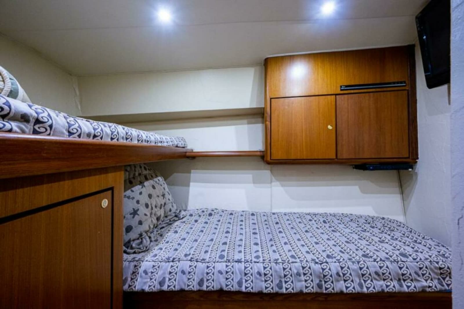 1999 Ocean Yachts 60 Convertible
