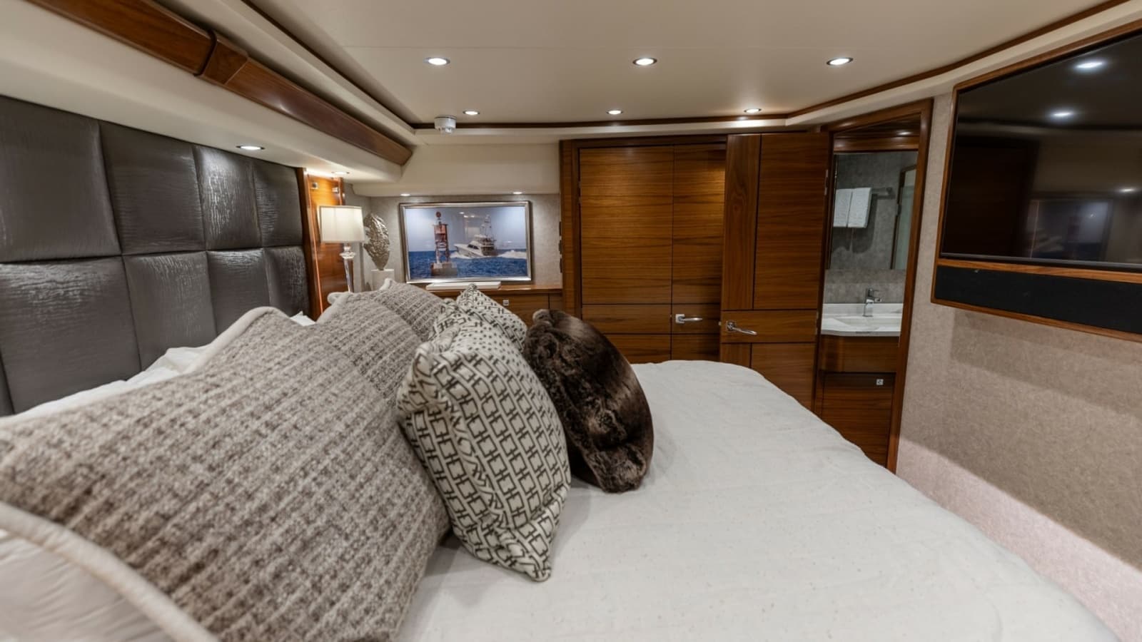 2023 Viking 72 Convertible- TEAM SUPREME- Master Stateroom