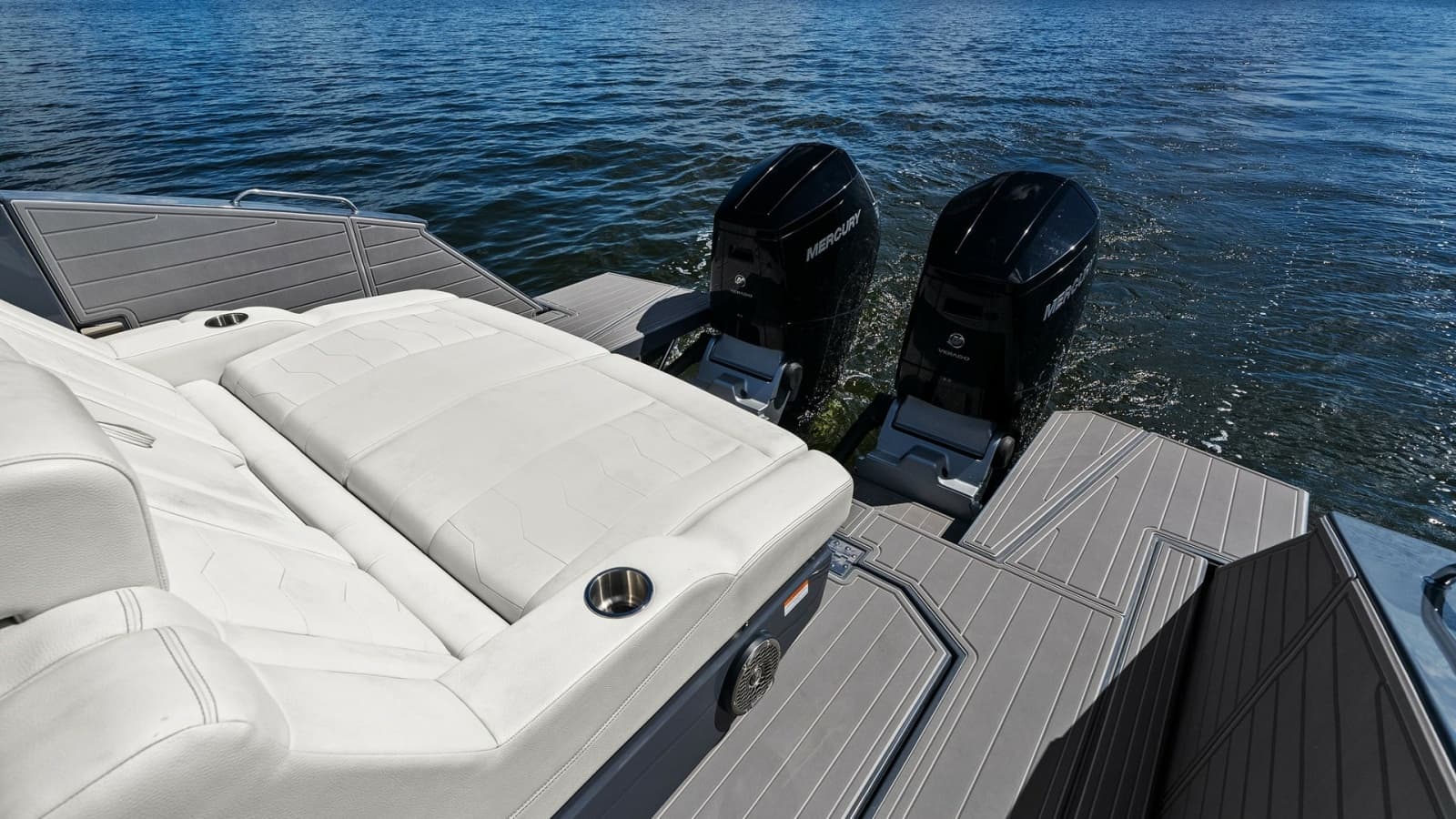 Spacious Aft Deck with Outboard Engines